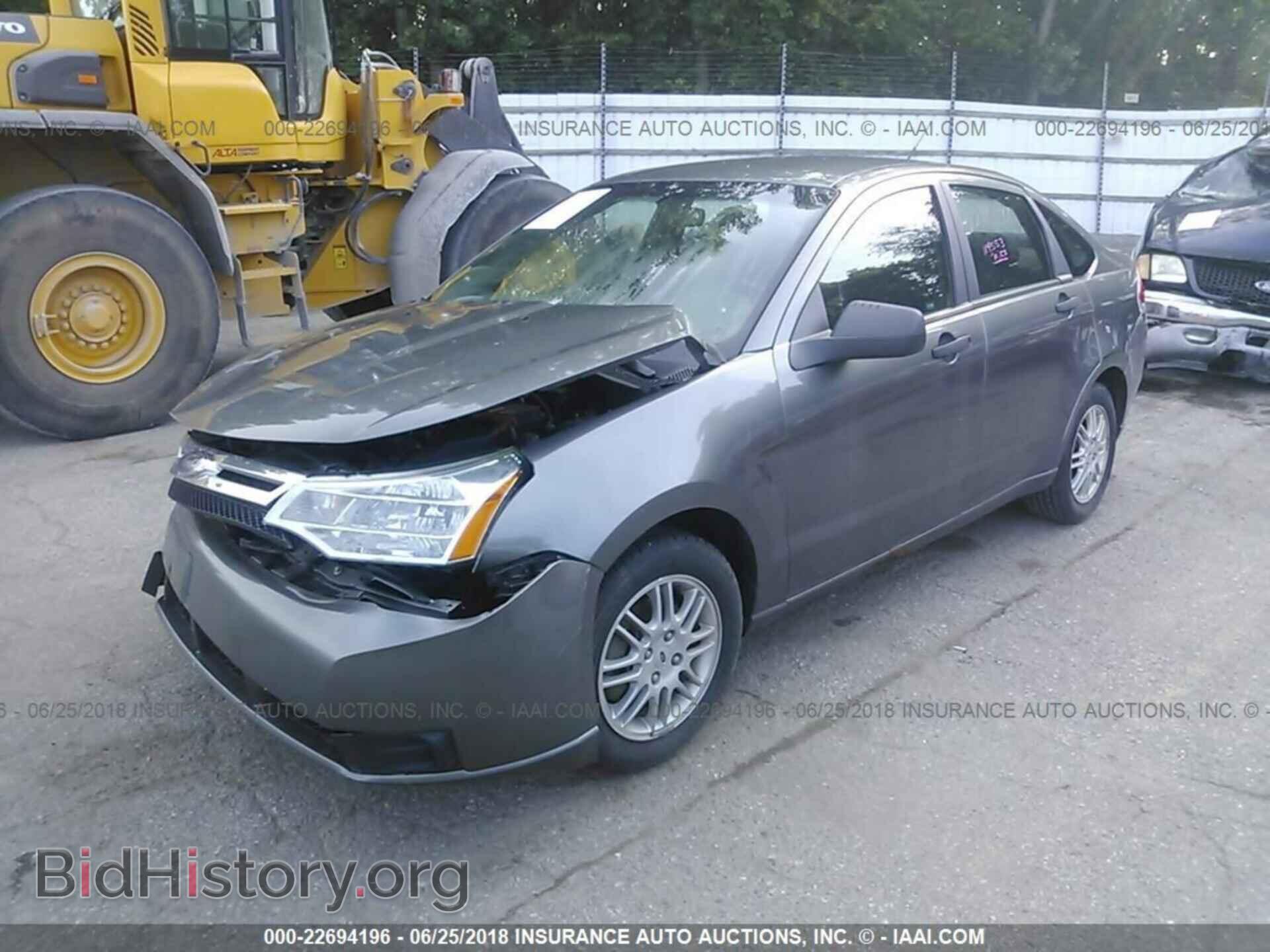 2010 FORD FOCUS - VIN: 1FAHP3FN9AW185608 - Photo 2