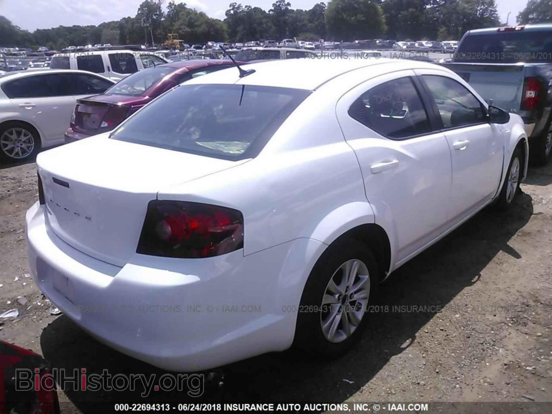2011 Dodge Avenger - VIN: 1B3BD4FB2BN579108 - Фото 4