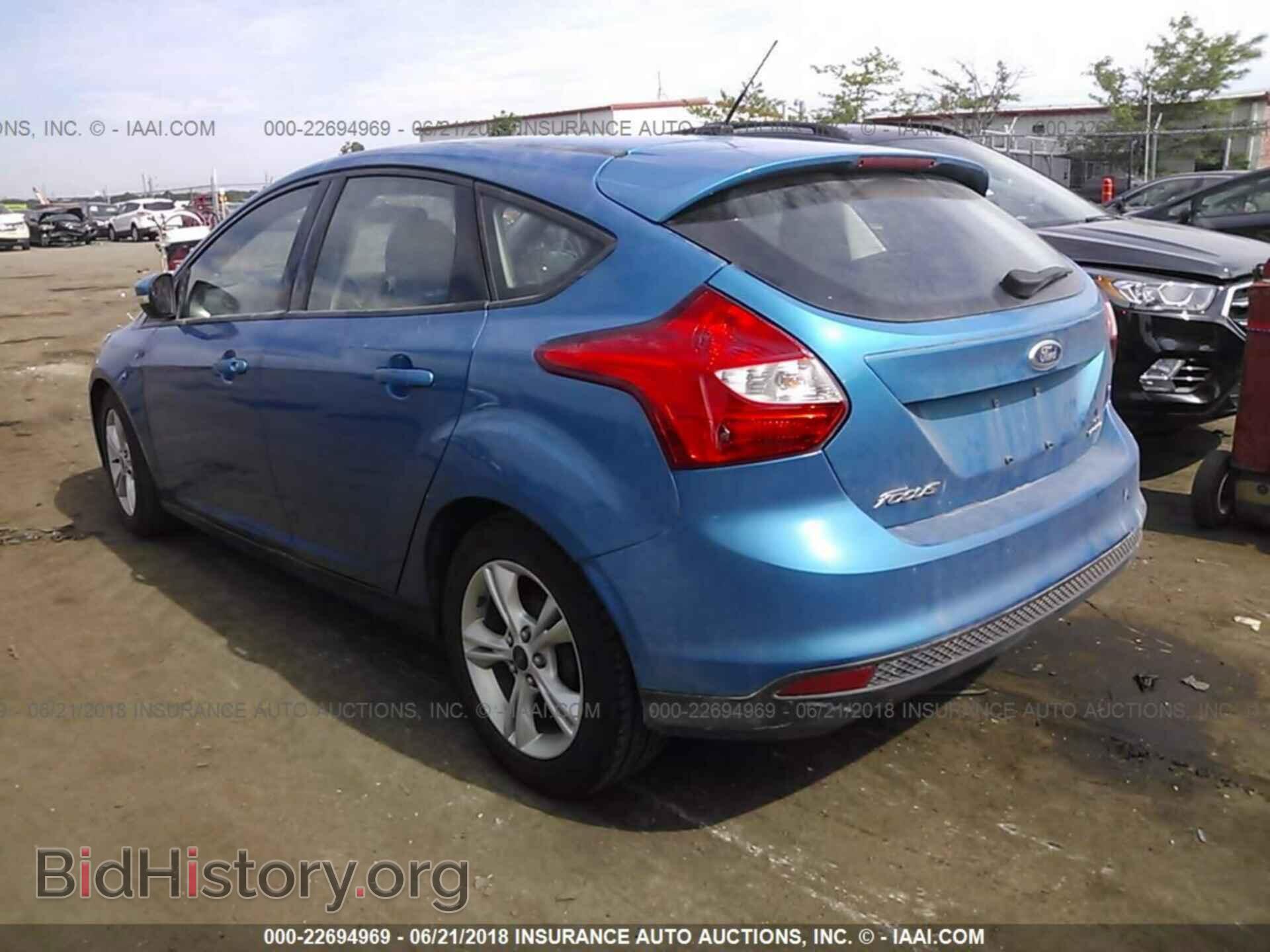 2014 Ford Focus - VIN: 1FADP3K2XEL450702 - Photo 3