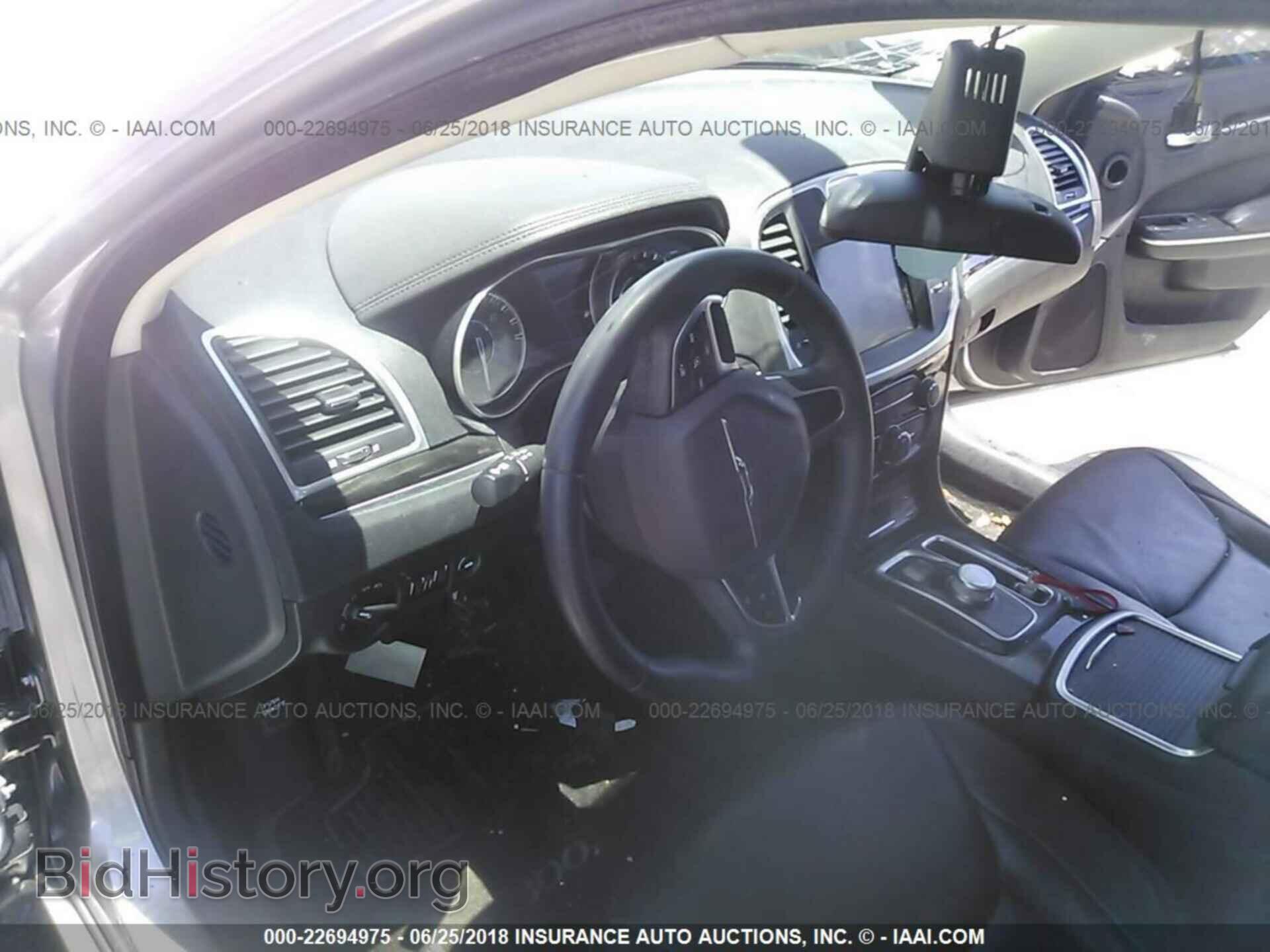 2016 CHRYSLER 300 - VIN: 2C3CCAAG5GH147446 - Фото 5