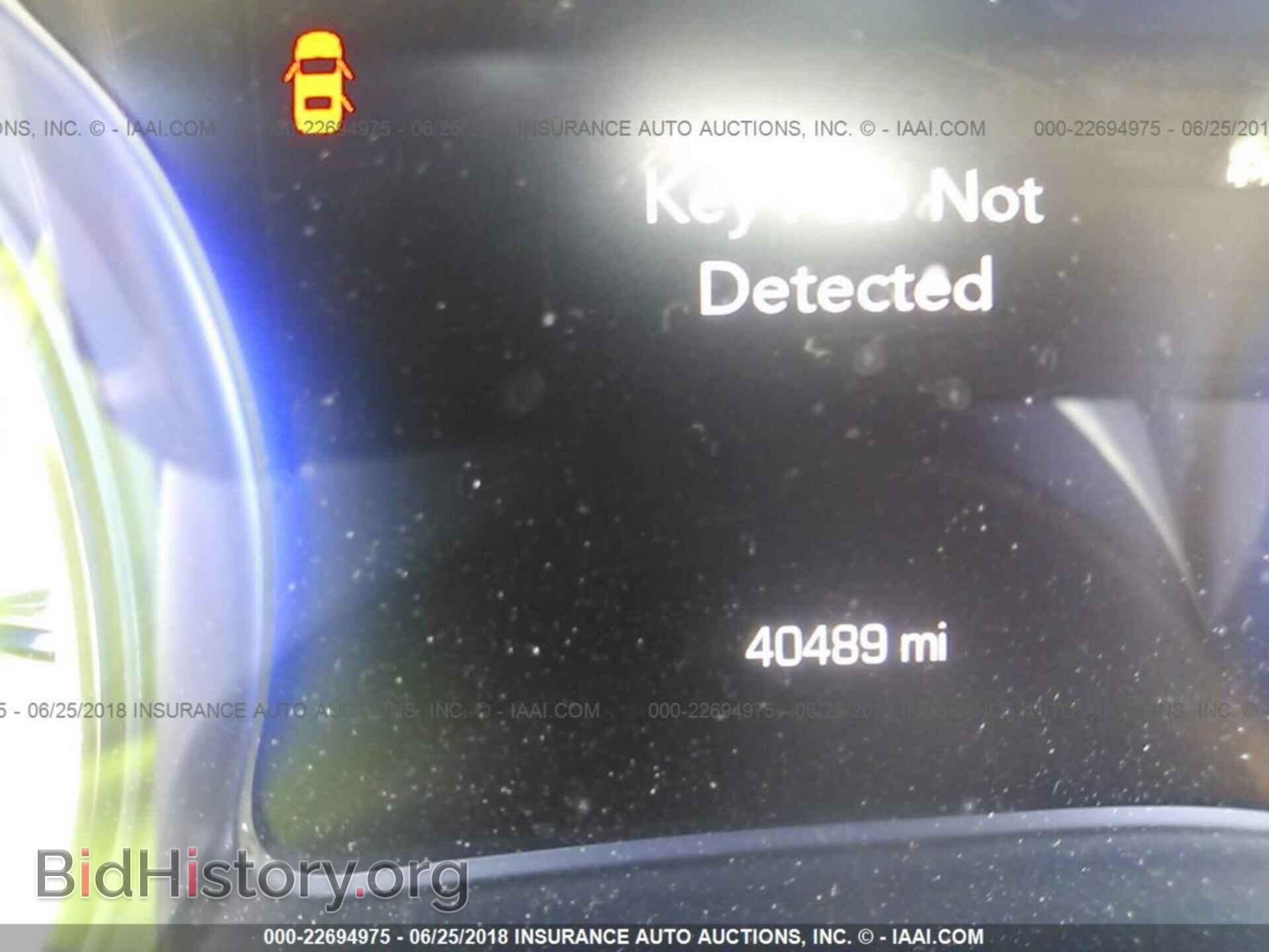 2016 CHRYSLER 300 - VIN: 2C3CCAAG5GH147446 - Фото 7