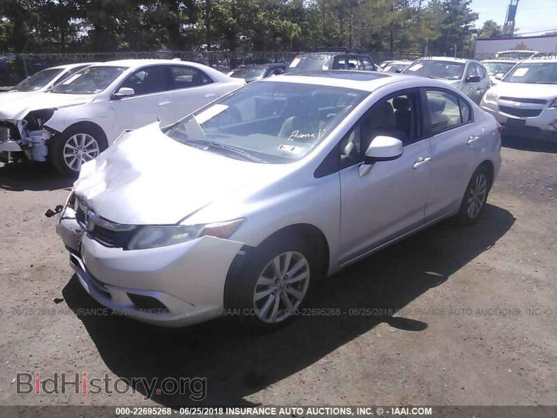 2012 Honda CIVIC (VIN 2HGFB2F81CH320734) — photo 2 of 10