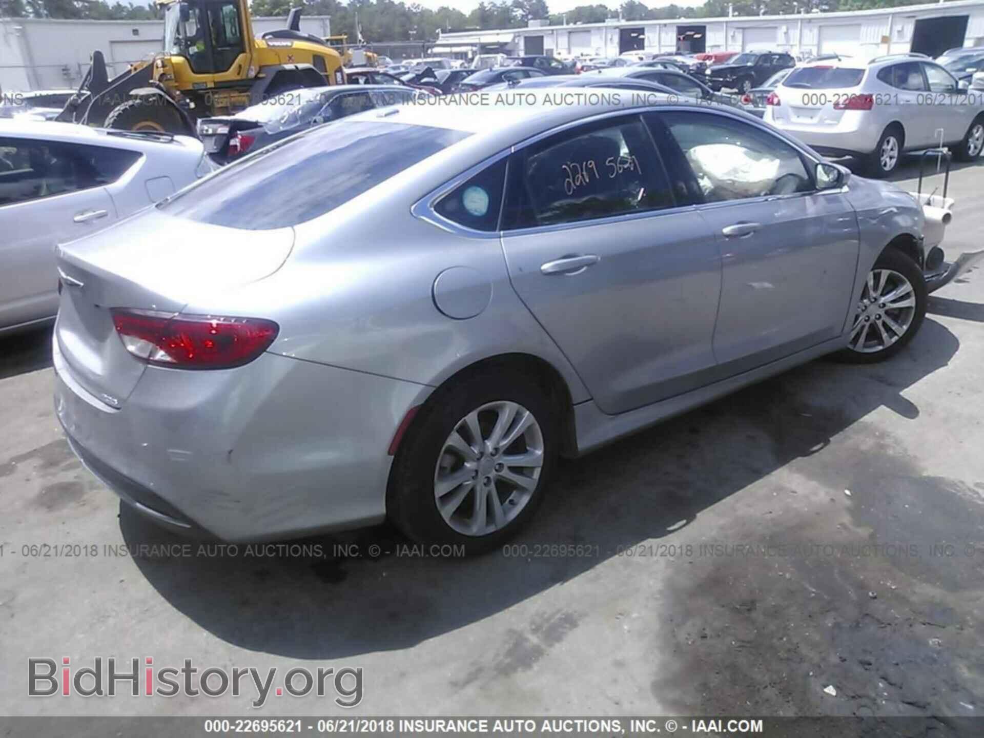 2015 Chrysler 200 - VIN: 1C3CCCAB0FN599021 - Фото 4
