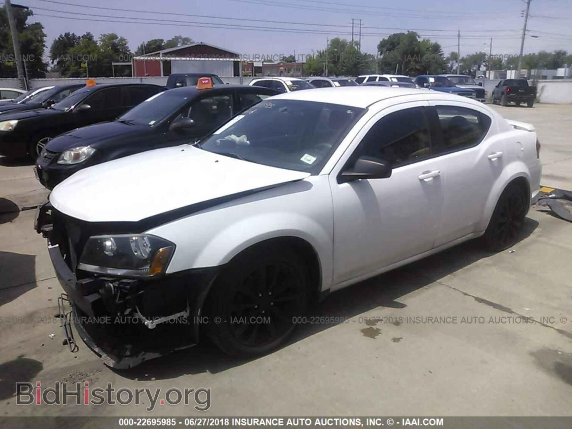 2013 Dodge Avenger - VIN: 1C3CDZAG4DN748099 - Фото 2