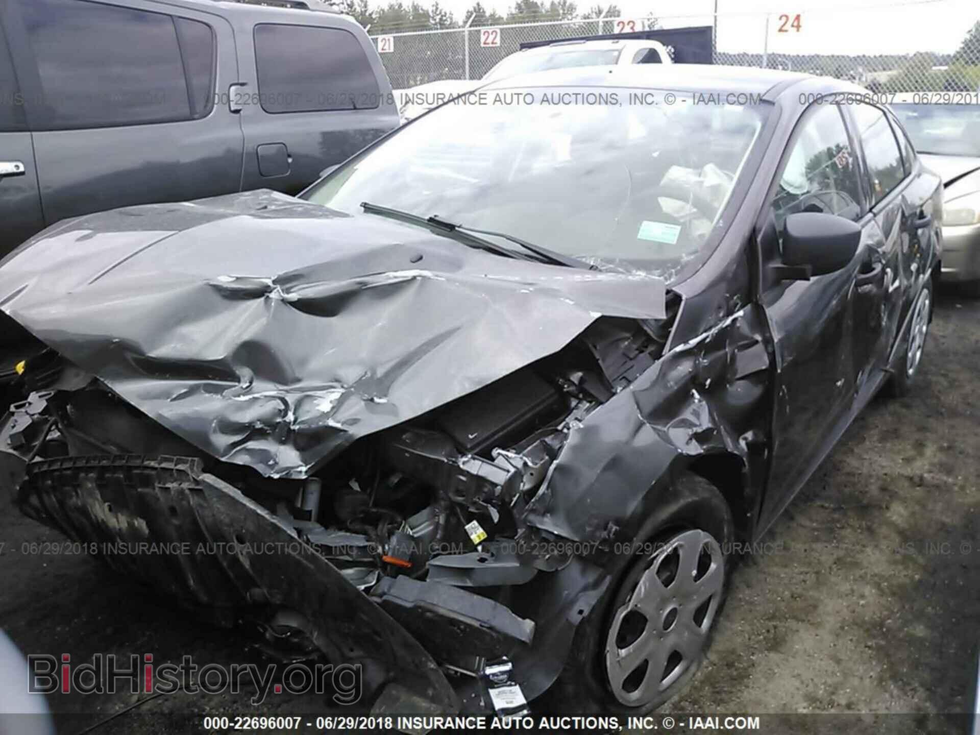 2015 Ford Focus - VIN: 1FADP3E28FL361806 - Photo 2