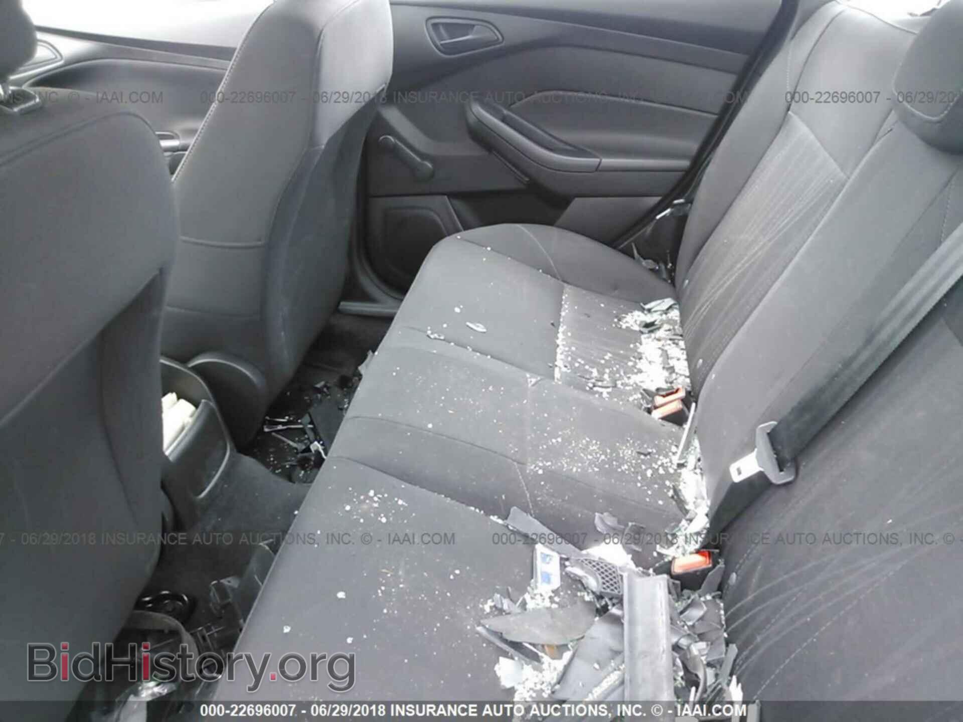 2015 Ford Focus - VIN: 1FADP3E28FL361806 - Photo 8