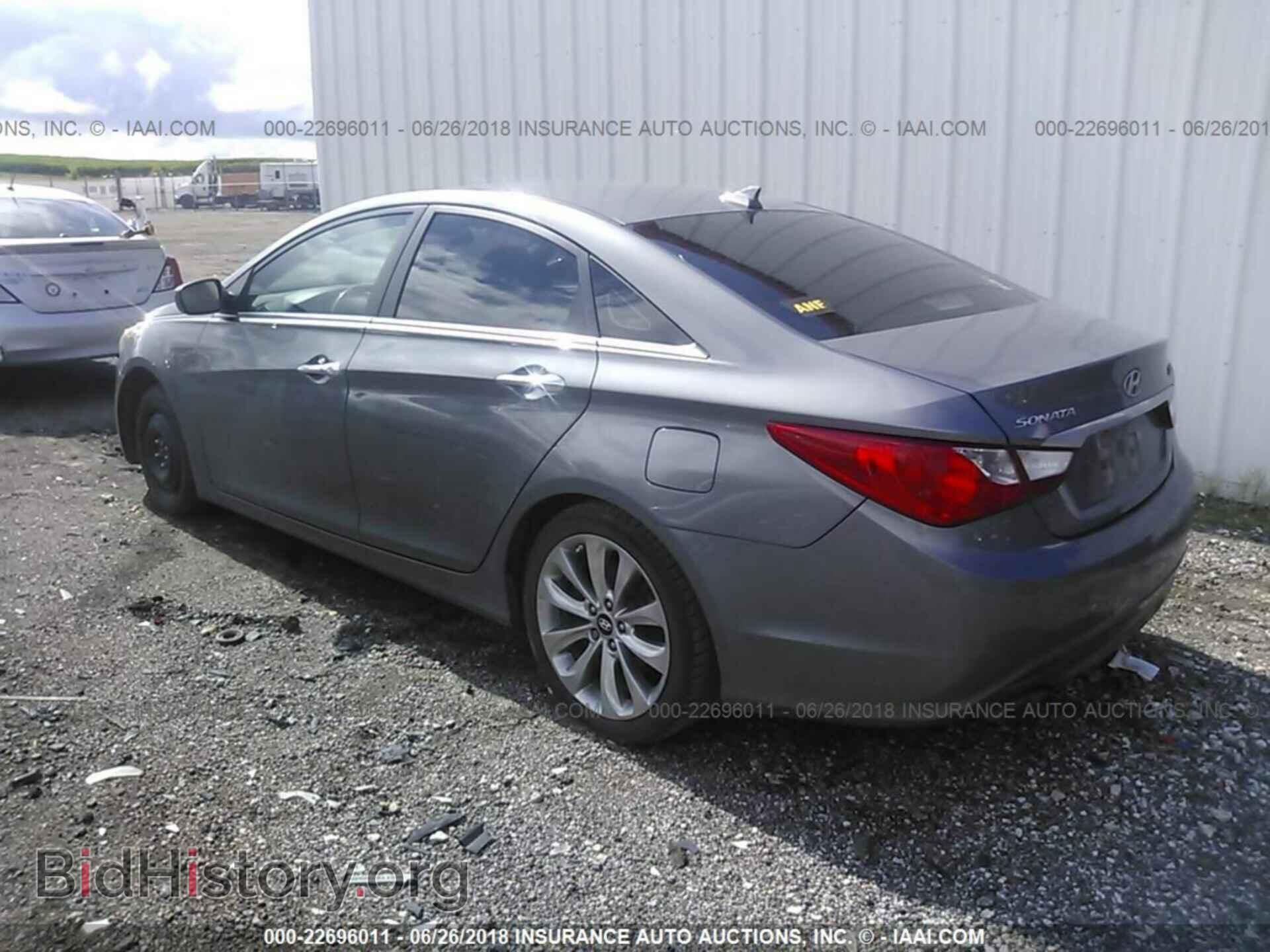 2012 Hyundai Sonata - VIN: 5NPEC4ABXCH416181 - Фото 3
