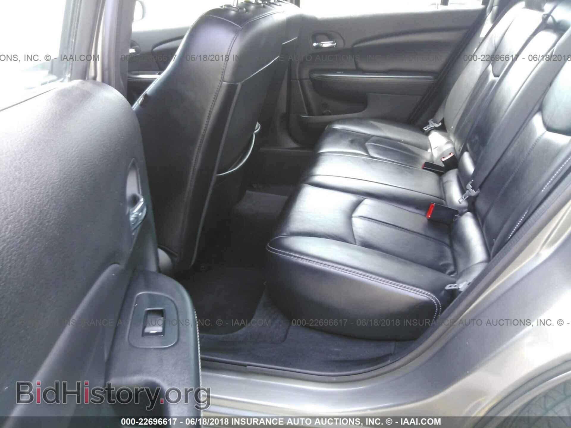 2013 Chrysler 200 - VIN: 1C3CCBCG7DN516183 - Photo 8