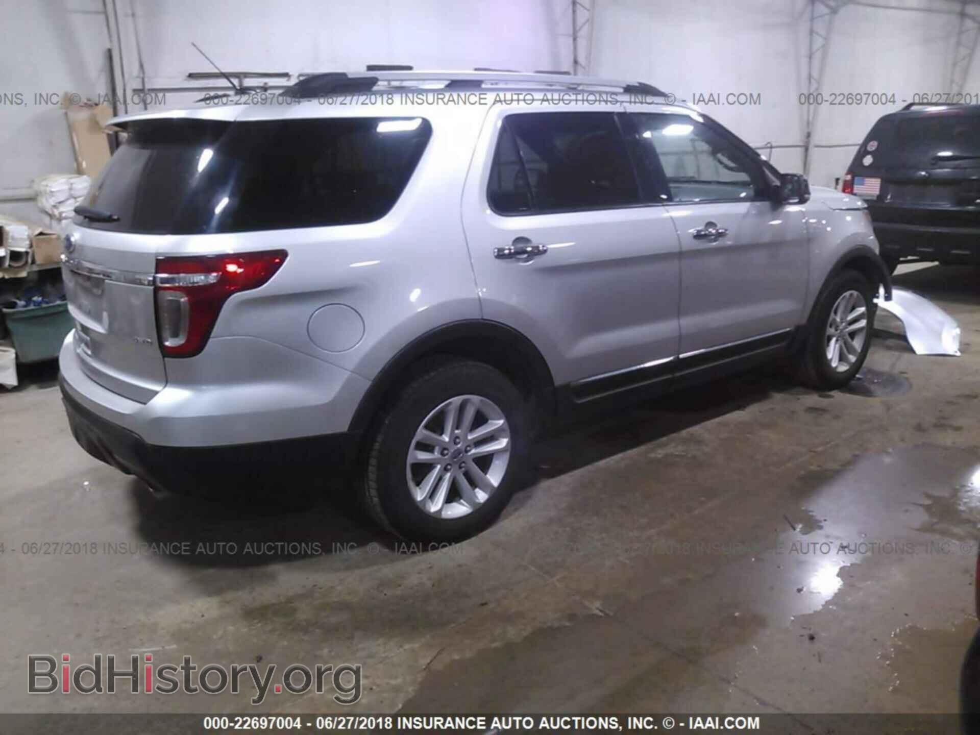 2011 Ford Explorer - VIN: 1FMHK8D85BGA53441 - Фото 4