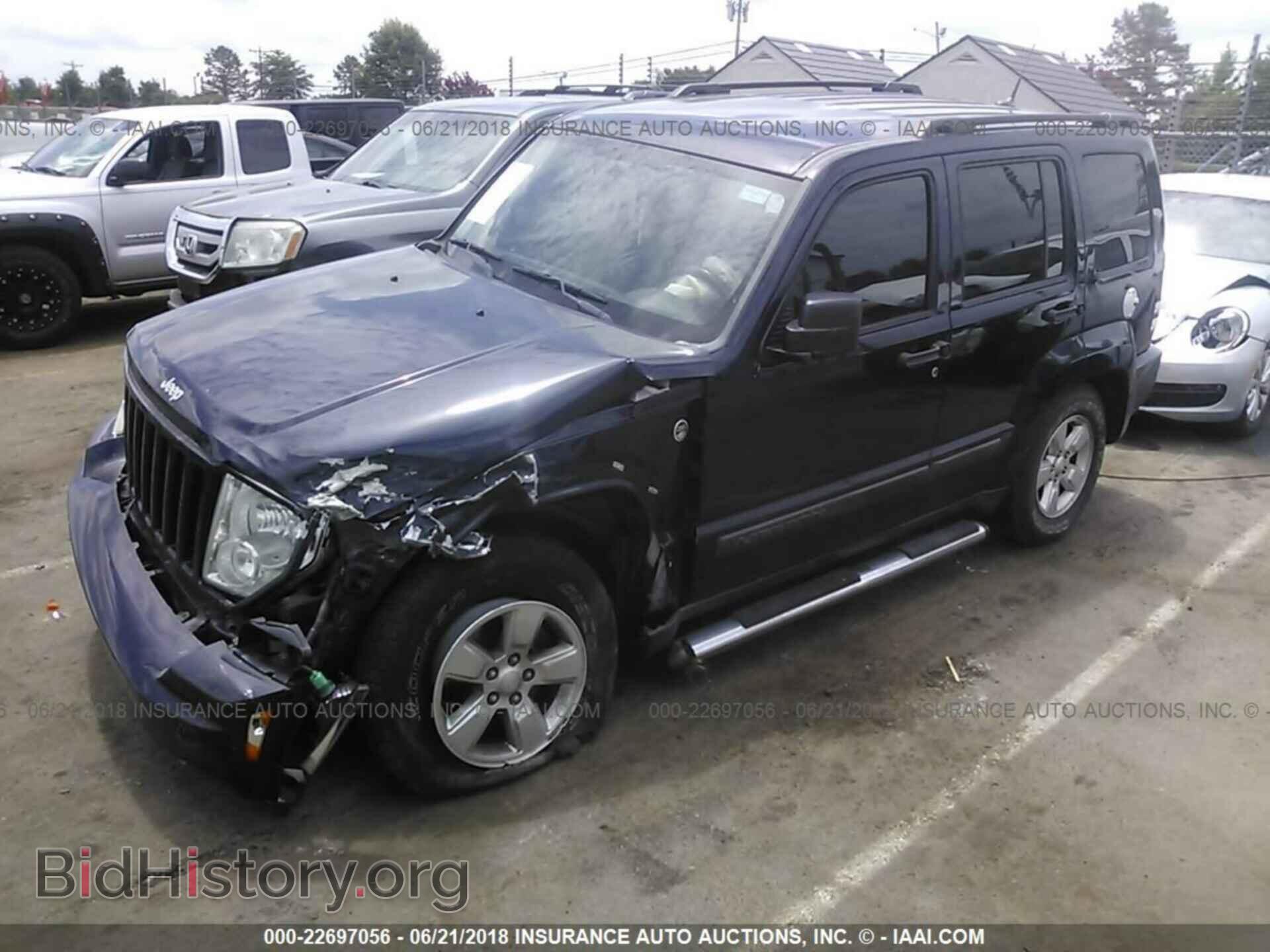 2011 Jeep Liberty - VIN: 1J4PN2GK3BW520125 - Фото 2