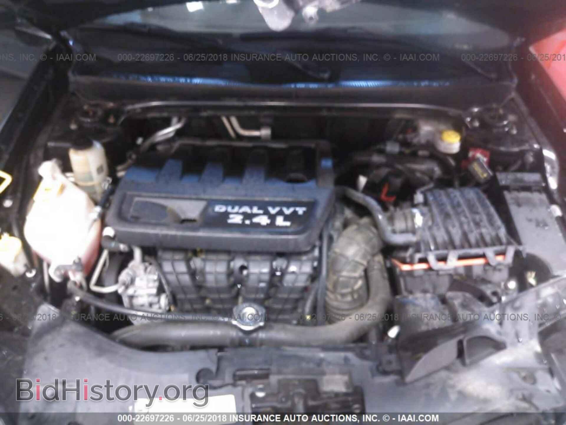 2012 Chrysler 200 - VIN: 1C3CCBBB8CN140310 - Фото 10