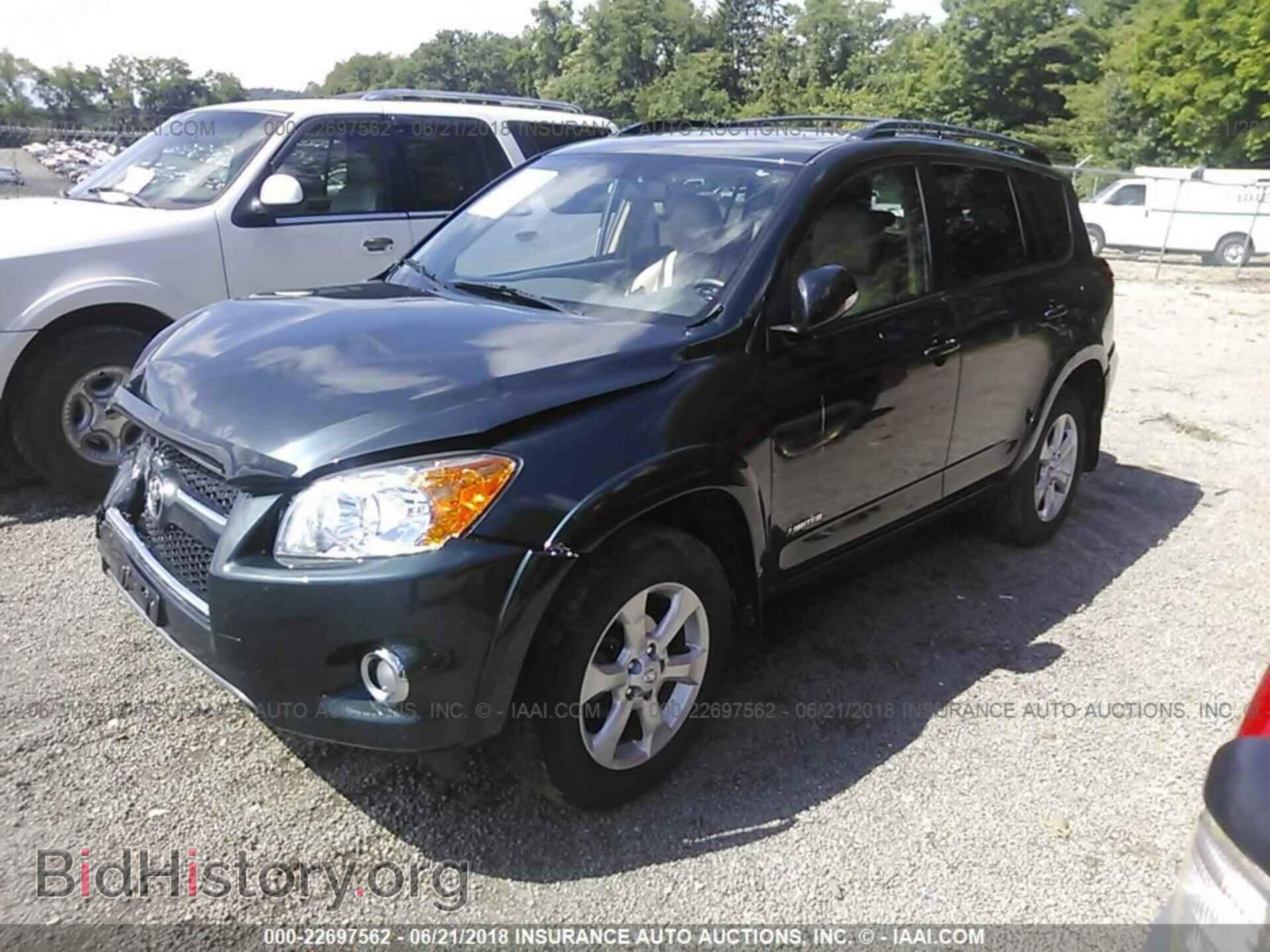 2011 Toyota Rav4 - VIN: 2T3DF4DV2BW173708 - Фото 2