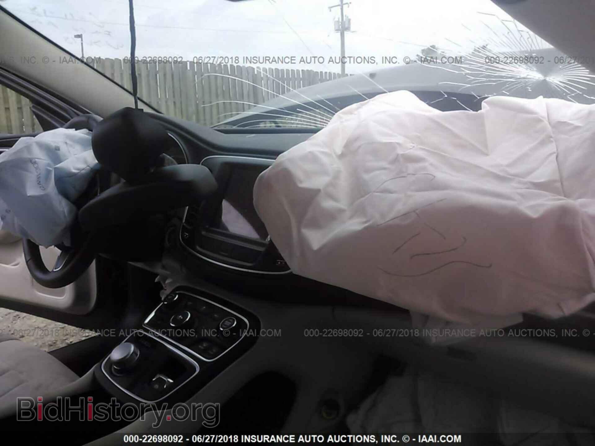 2016 Chrysler 200 - VIN: 1C3CCCAB6GN129304 - Фото 5