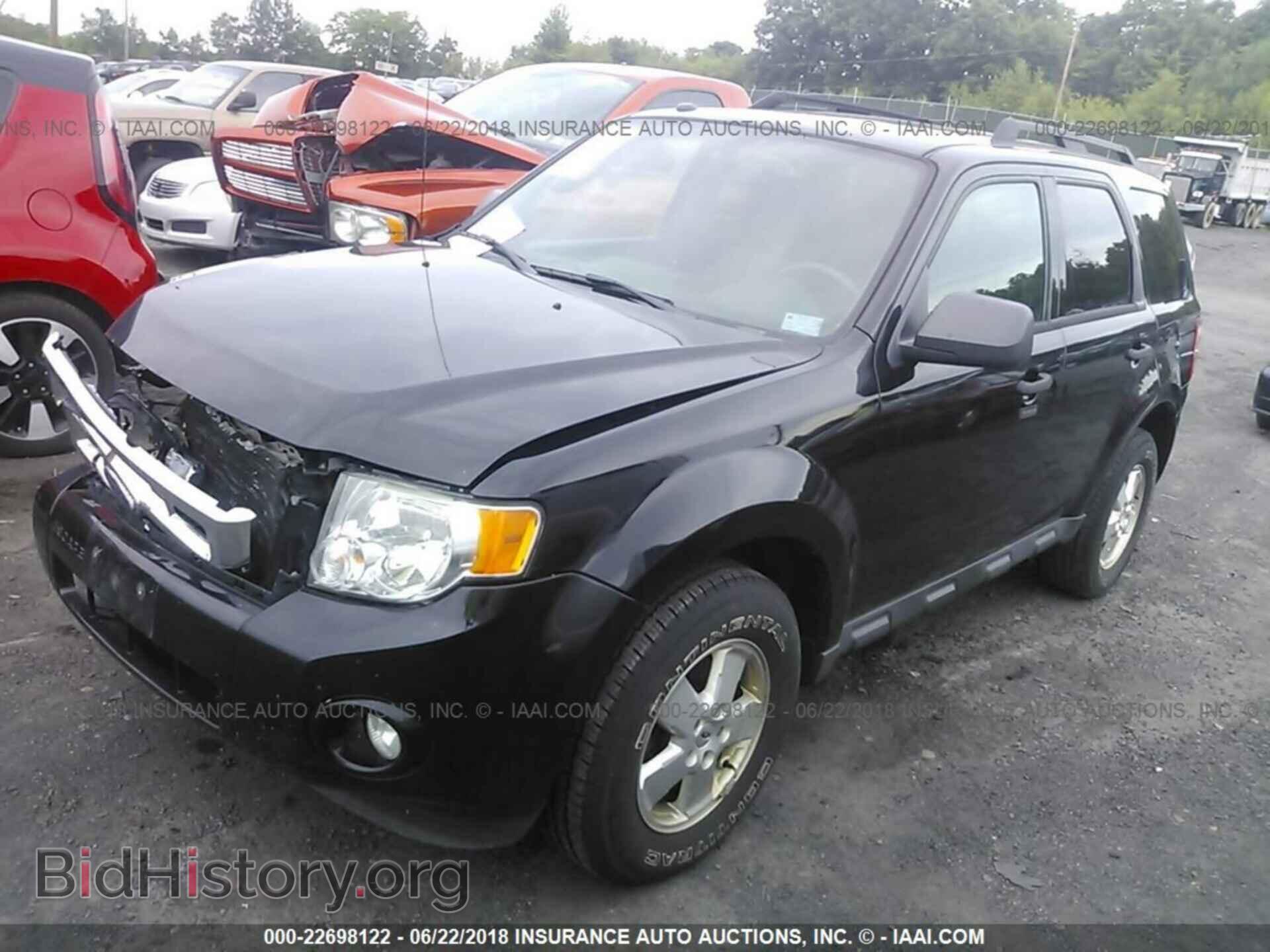 2012 Ford Escape - VIN: 1FMCU0D74CKA19759 - Фото 2