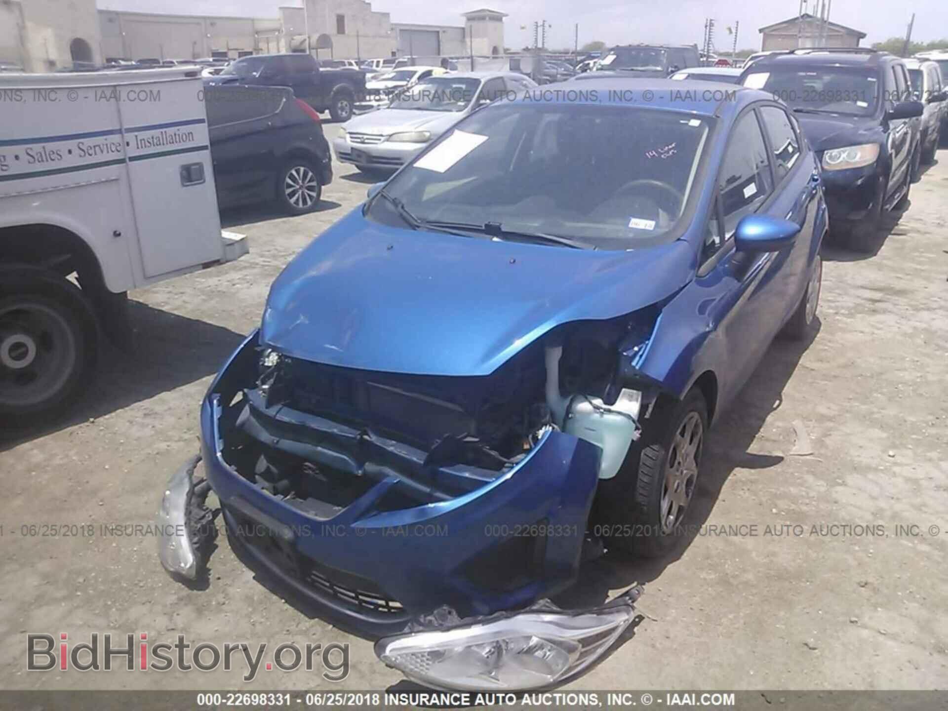 2011 Ford Fiesta - VIN: 3FADP4EJ7BM222966 - Фото 2