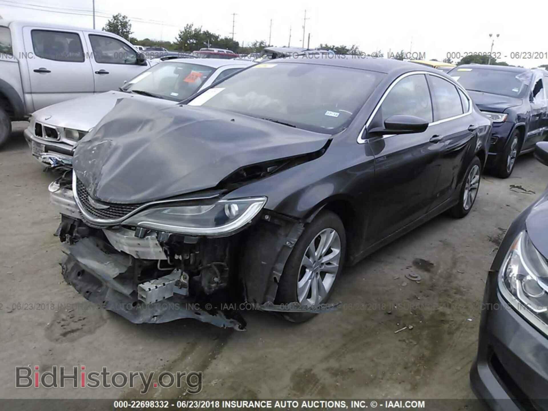 2015 Chrysler 200 - VIN: 1C3CCCAB4FN639973 - Photo 2