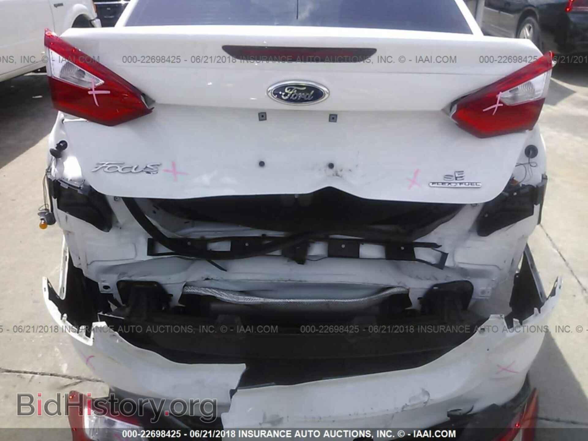 2014 Ford Focus - VIN: 1FADP3F22EL420152 - Photo 6