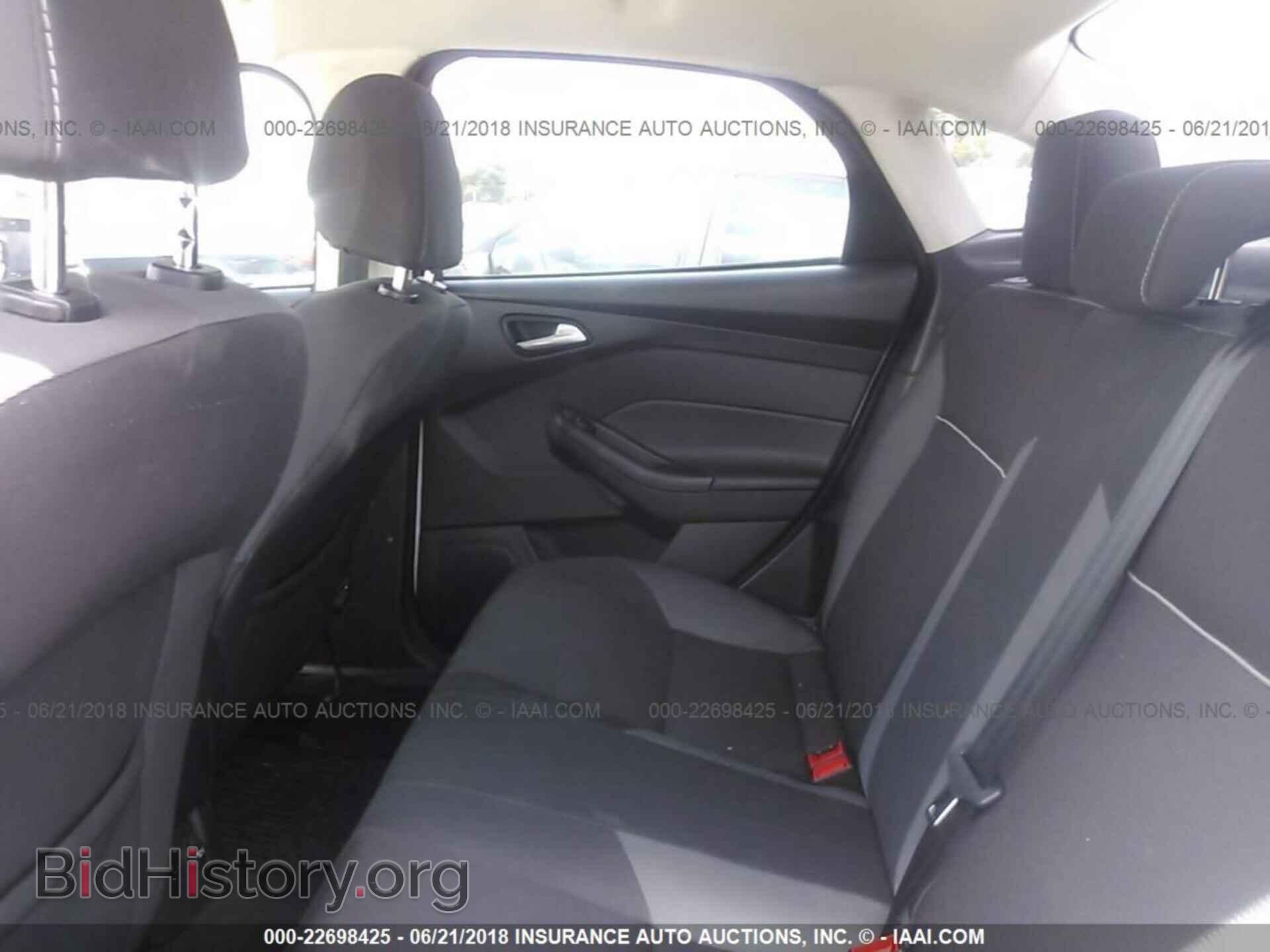 2014 Ford Focus - VIN: 1FADP3F22EL420152 - Photo 8