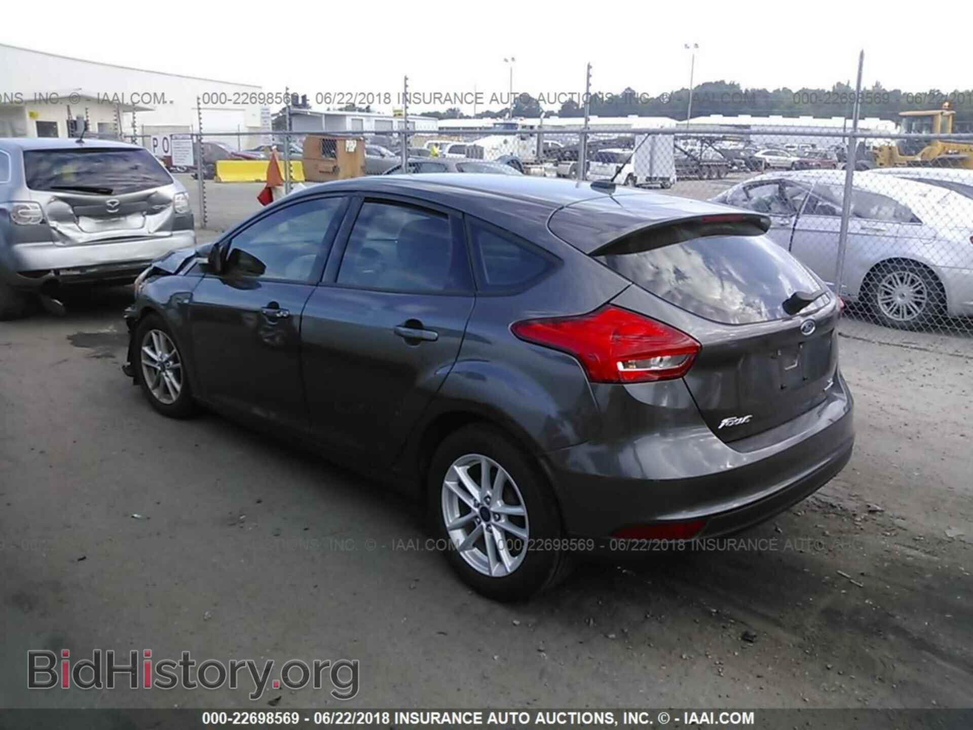 2016 Ford Focus - VIN: 1FADP3K25GL304338 - Фото 3