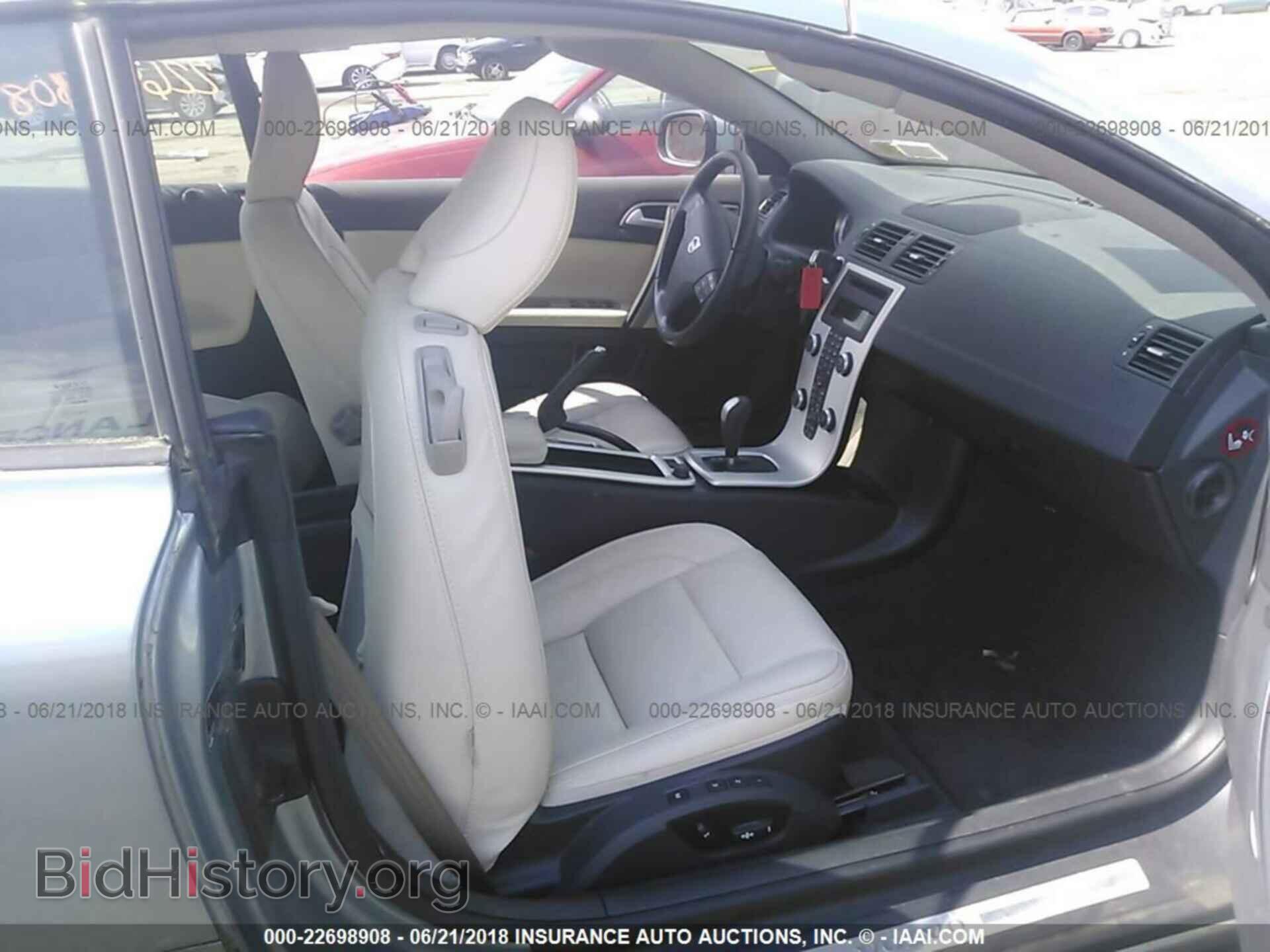2012 Volvo C70 - VIN: YV1672MC2CJ124656 - Фото 5