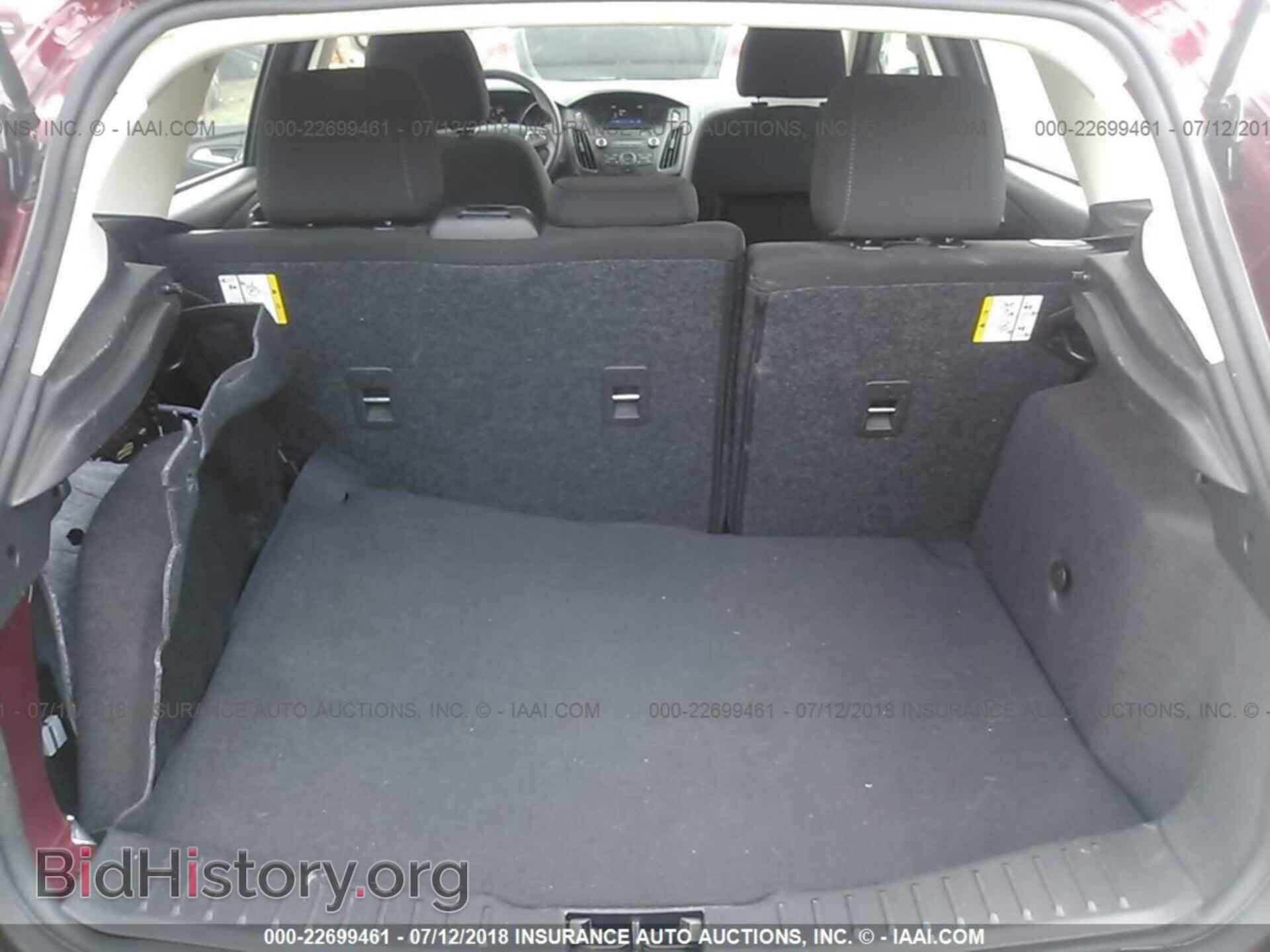 2016 Ford Focus - VIN: 1FADP3KE1GL236453 - Photo 6