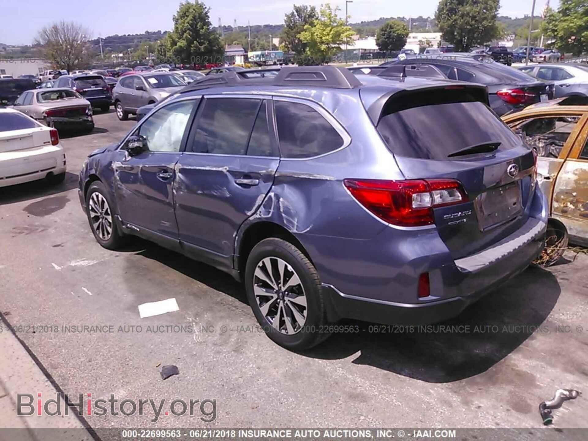 2016 Subaru Outback - VIN: 4S4BSANC5G3254657 - Photo 3