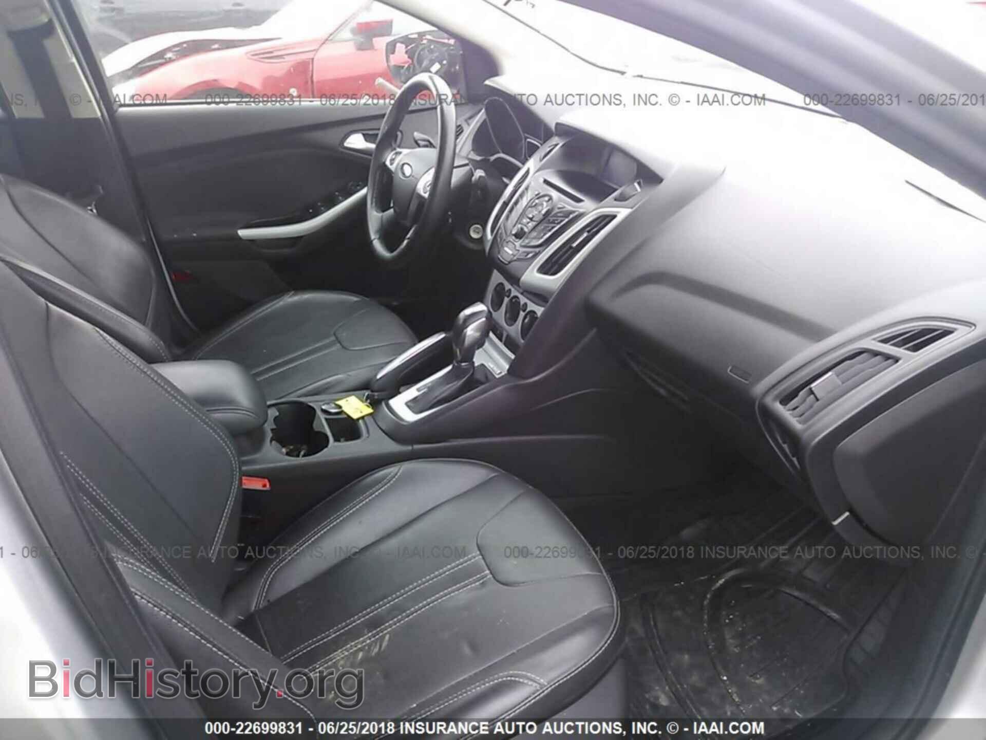 2013 Ford Focus - VIN: 1FADP3F22DL223318 - Photo 5
