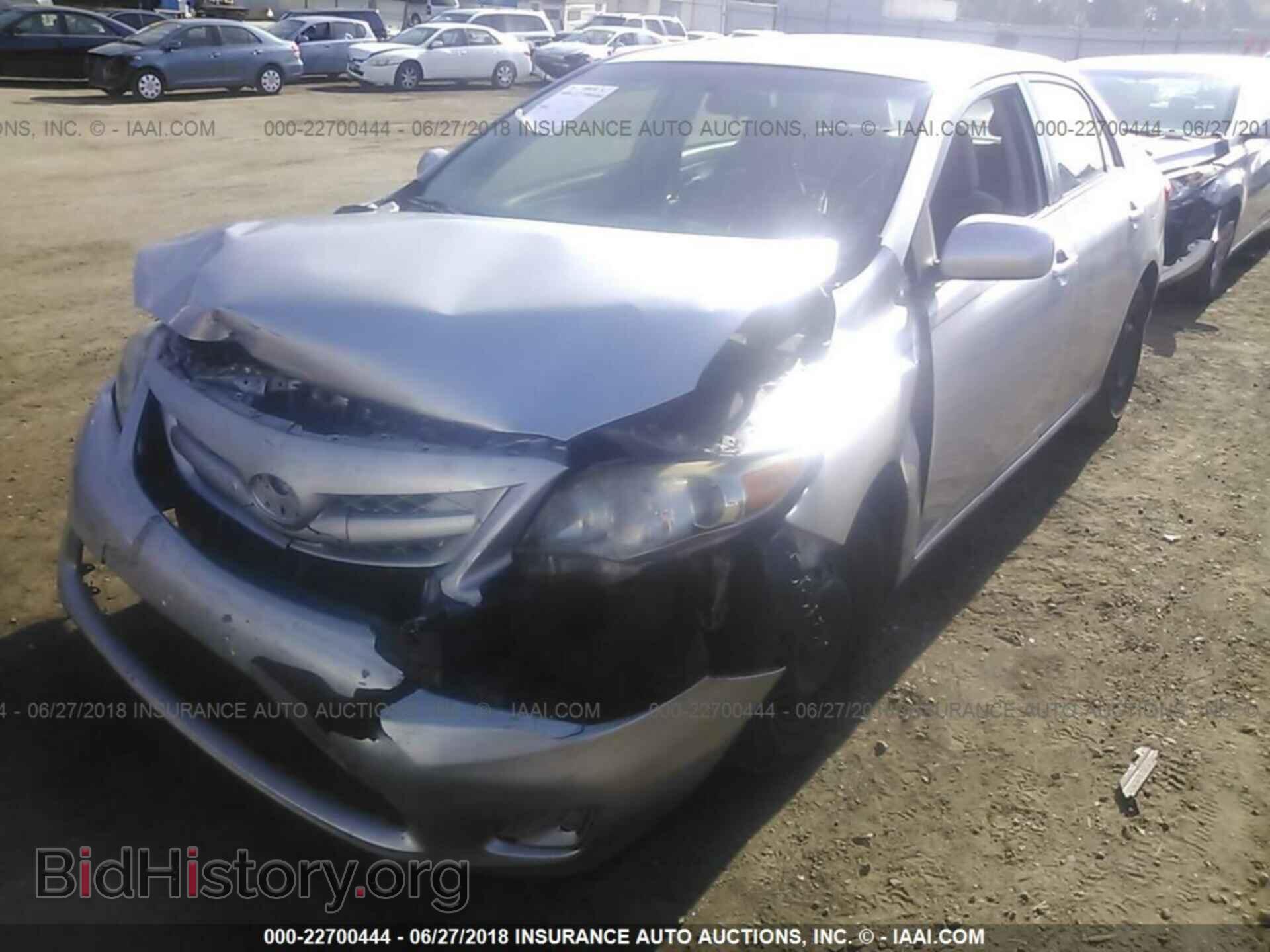 2011 Toyota Corolla - VIN: 2T1BU4EE6BC553625 - Фото 2