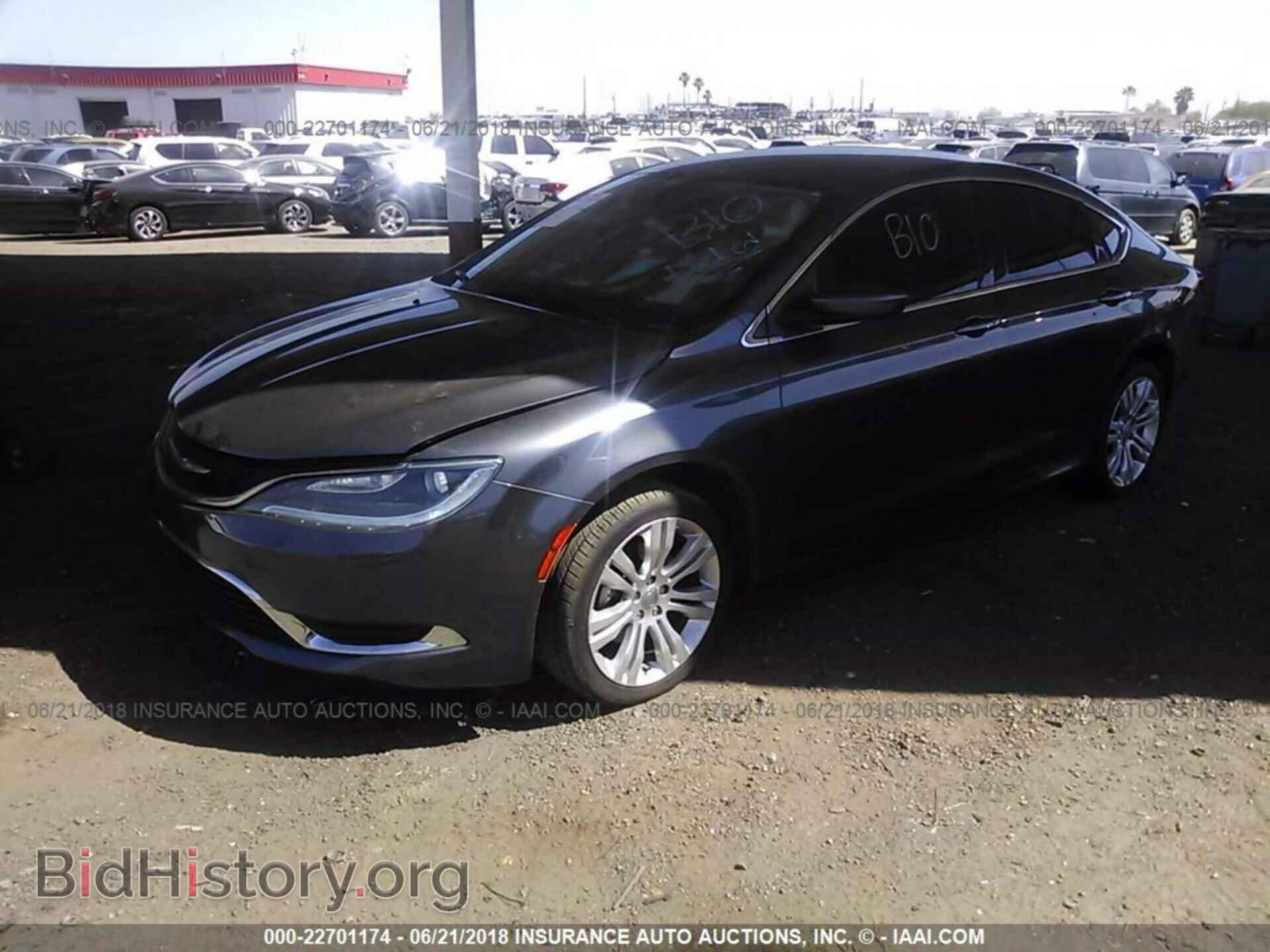 2015 Chrysler 200 - VIN: 1C3CCCAB5FN752122 - Фото 2