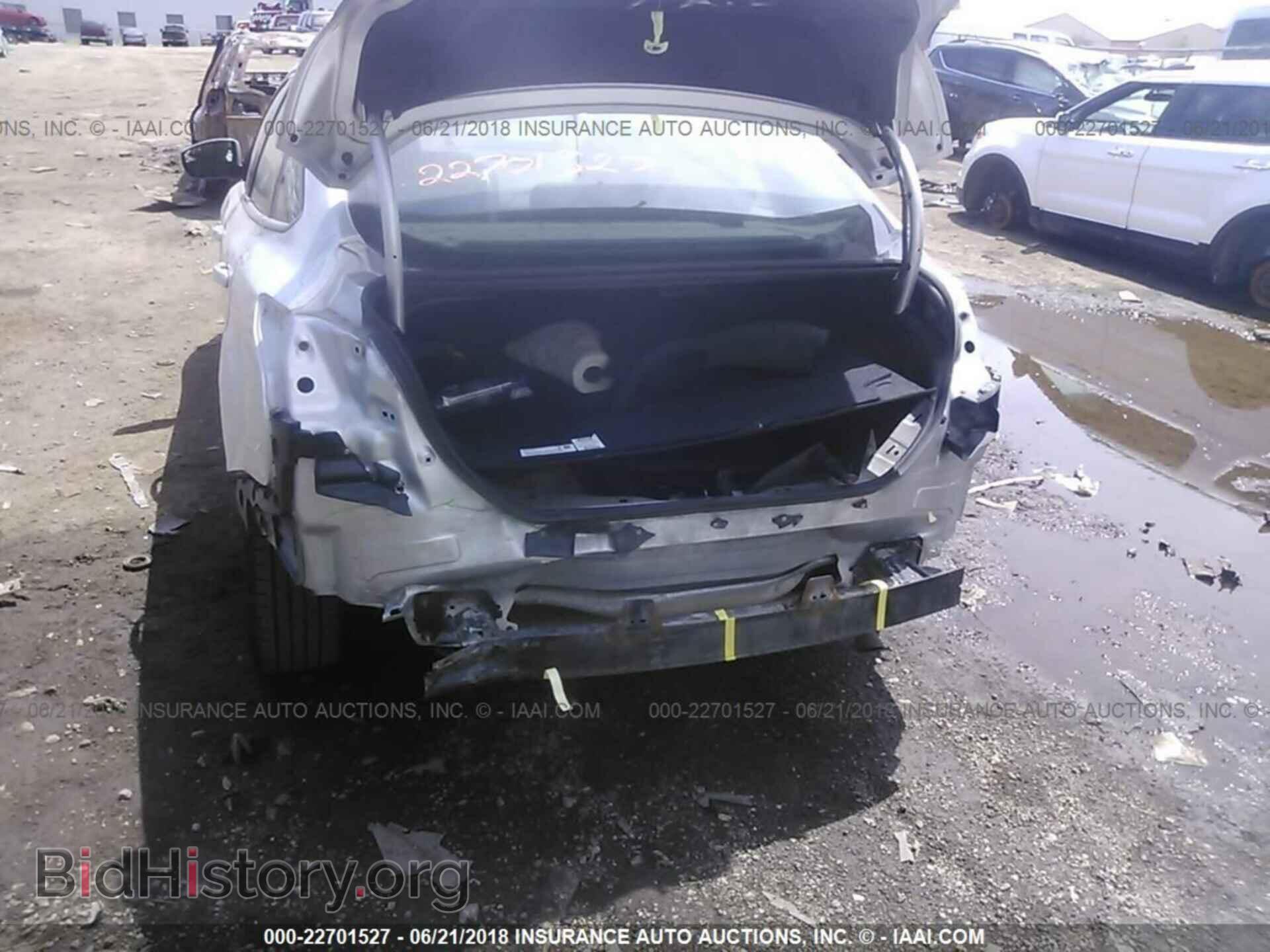 2016 Ford Focus - VIN: 1FADP3F23GL244666 - Photo 6