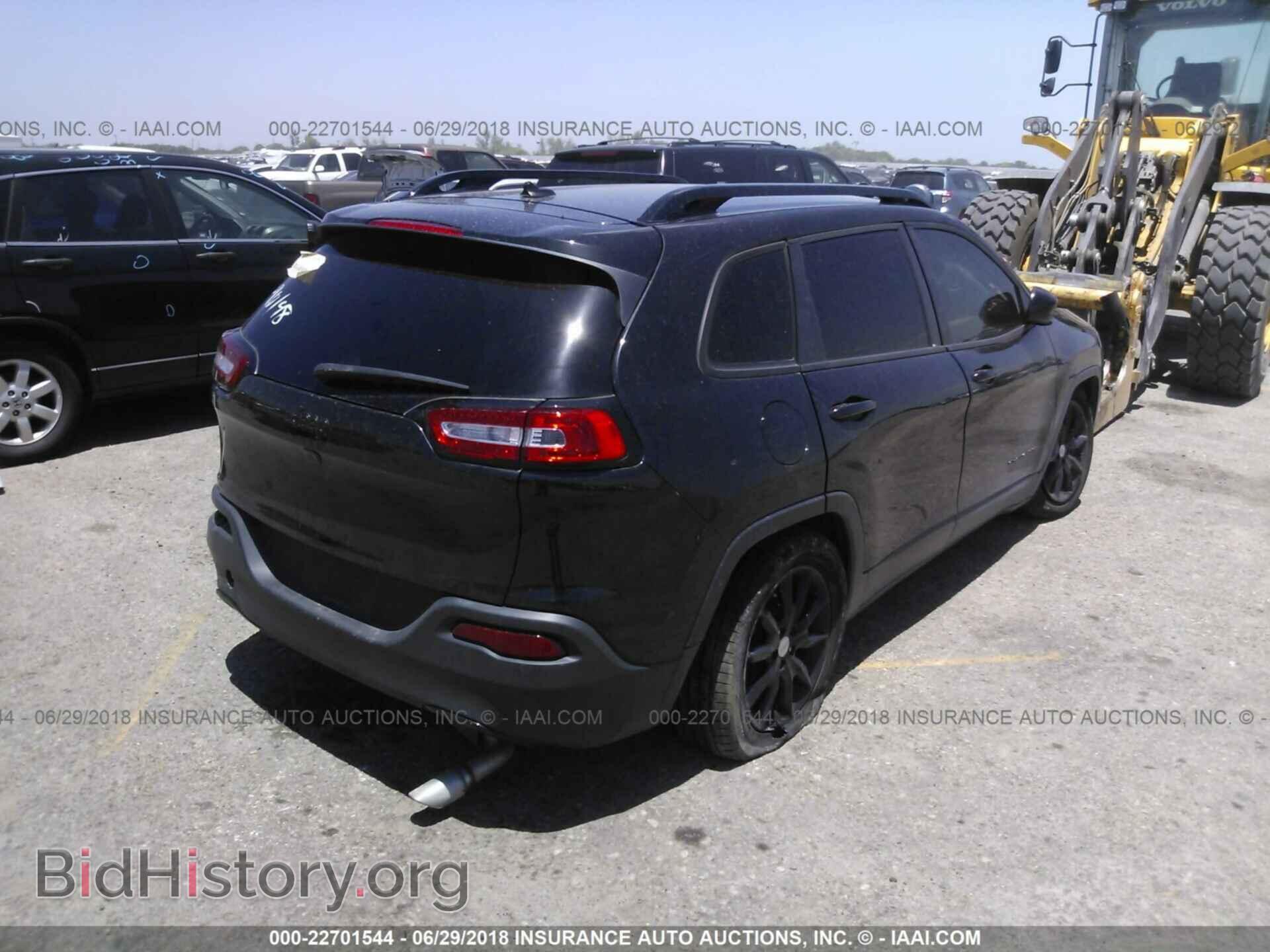 2014 Jeep Cherokee - VIN: 1C4PJLCS5EW302169 - Фото 4