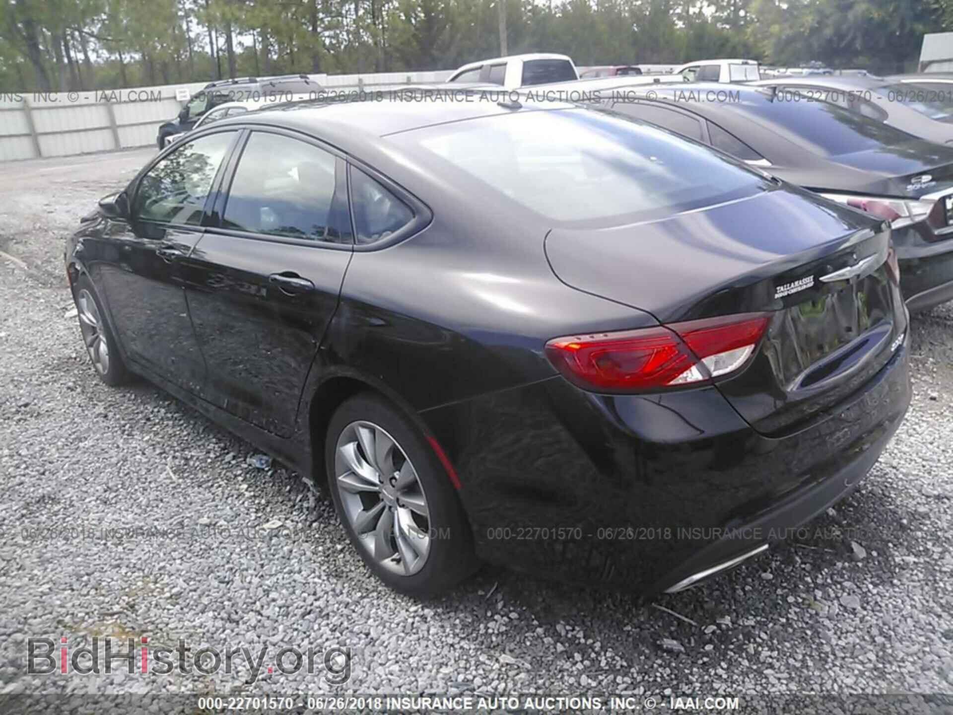 2016 Chrysler 200 - VIN: 1C3CCCBB3GN138136 - Photo 3