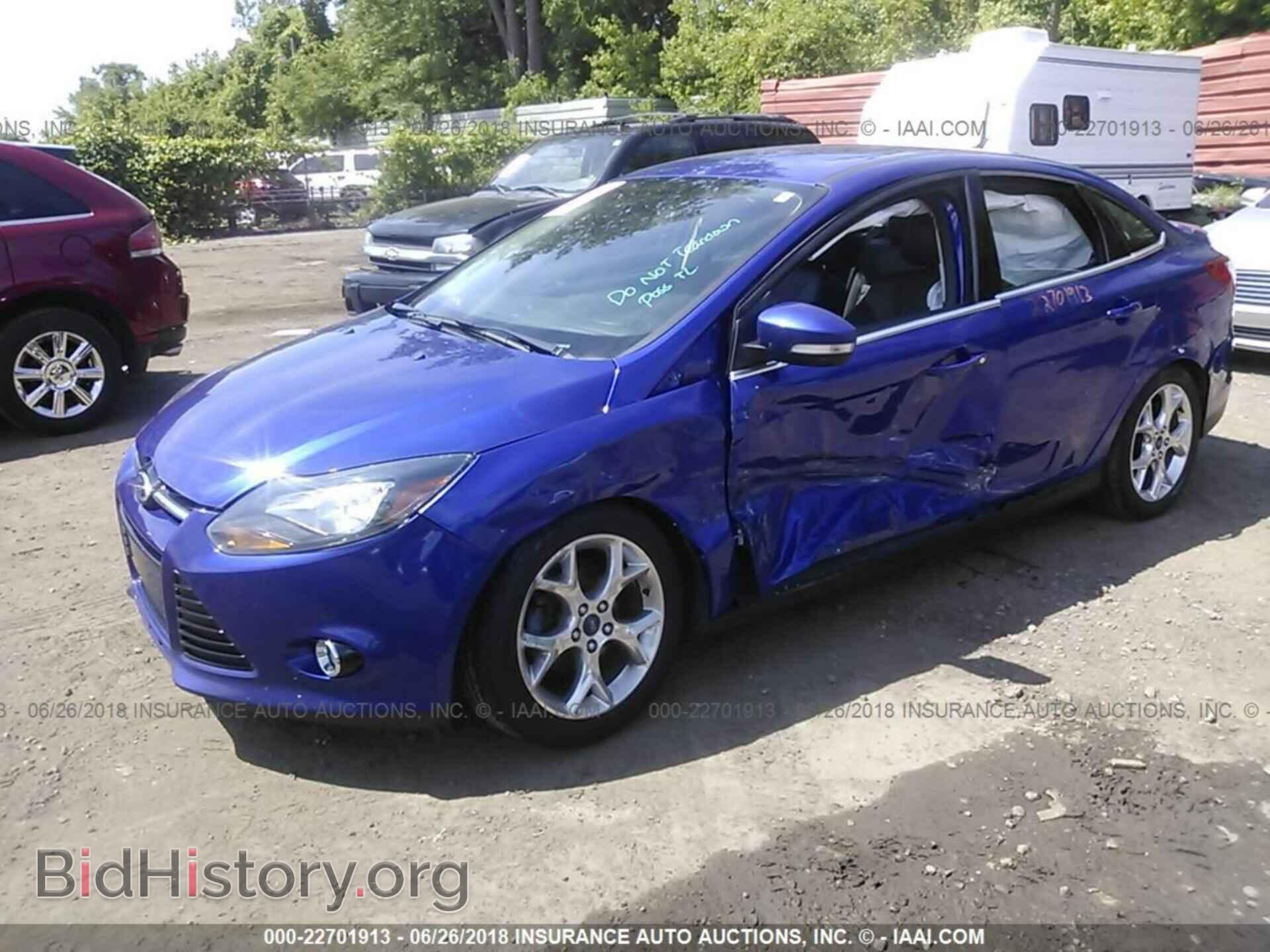 2014 Ford Focus - VIN: 1FADP3J22EL195027 - Фото 2