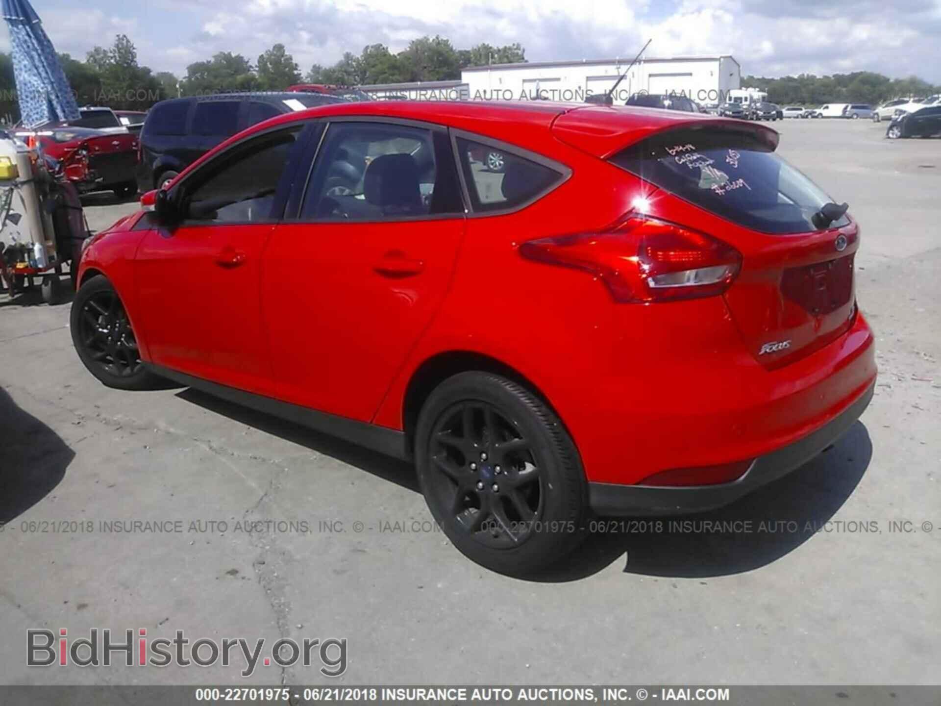 2016 Ford Focus - VIN: 1FADP3K25GL326582 - Фото 3