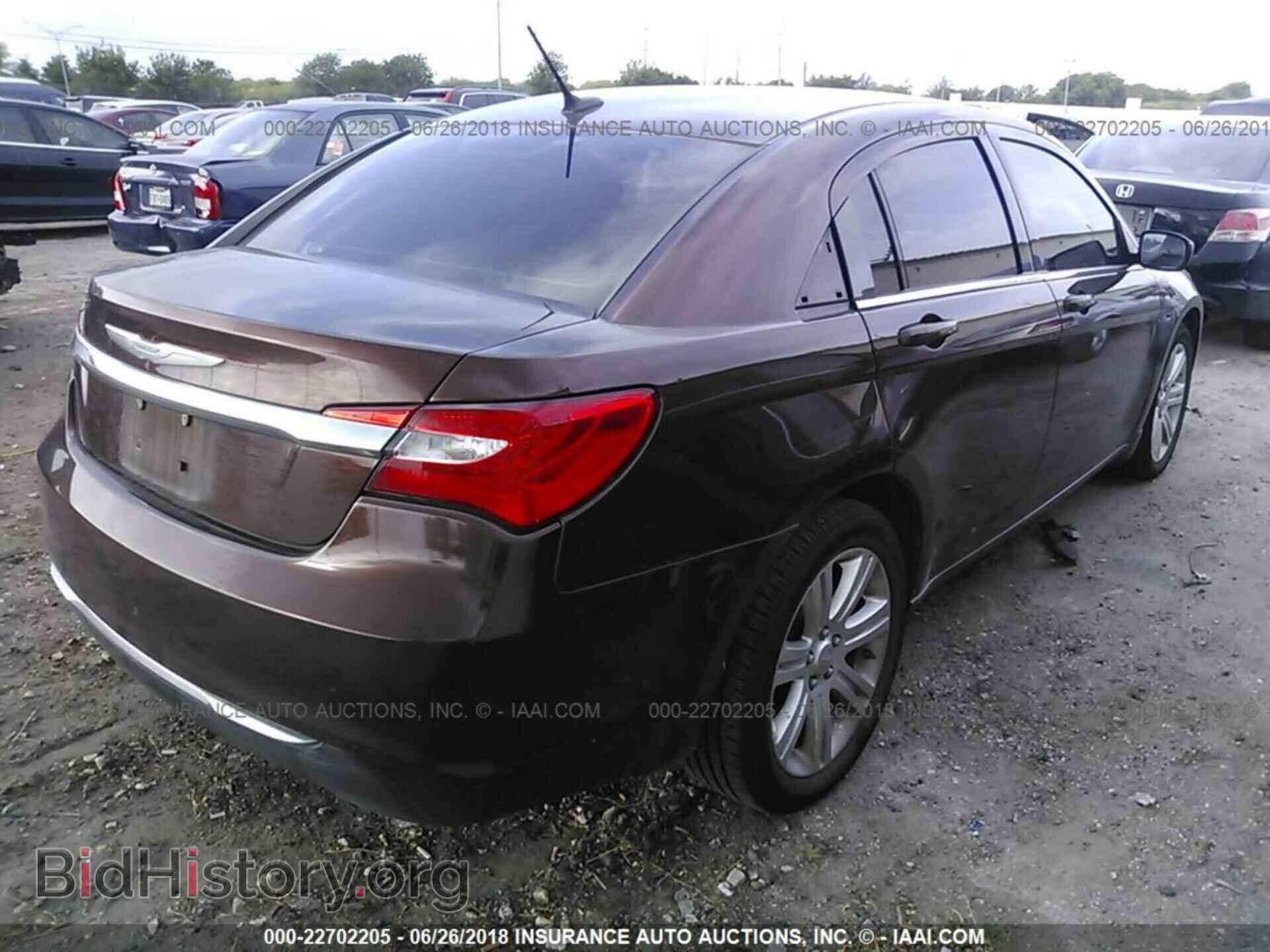 2012 Chrysler 200 - VIN: 1C3CCBBB4CN169724 - Photo 4