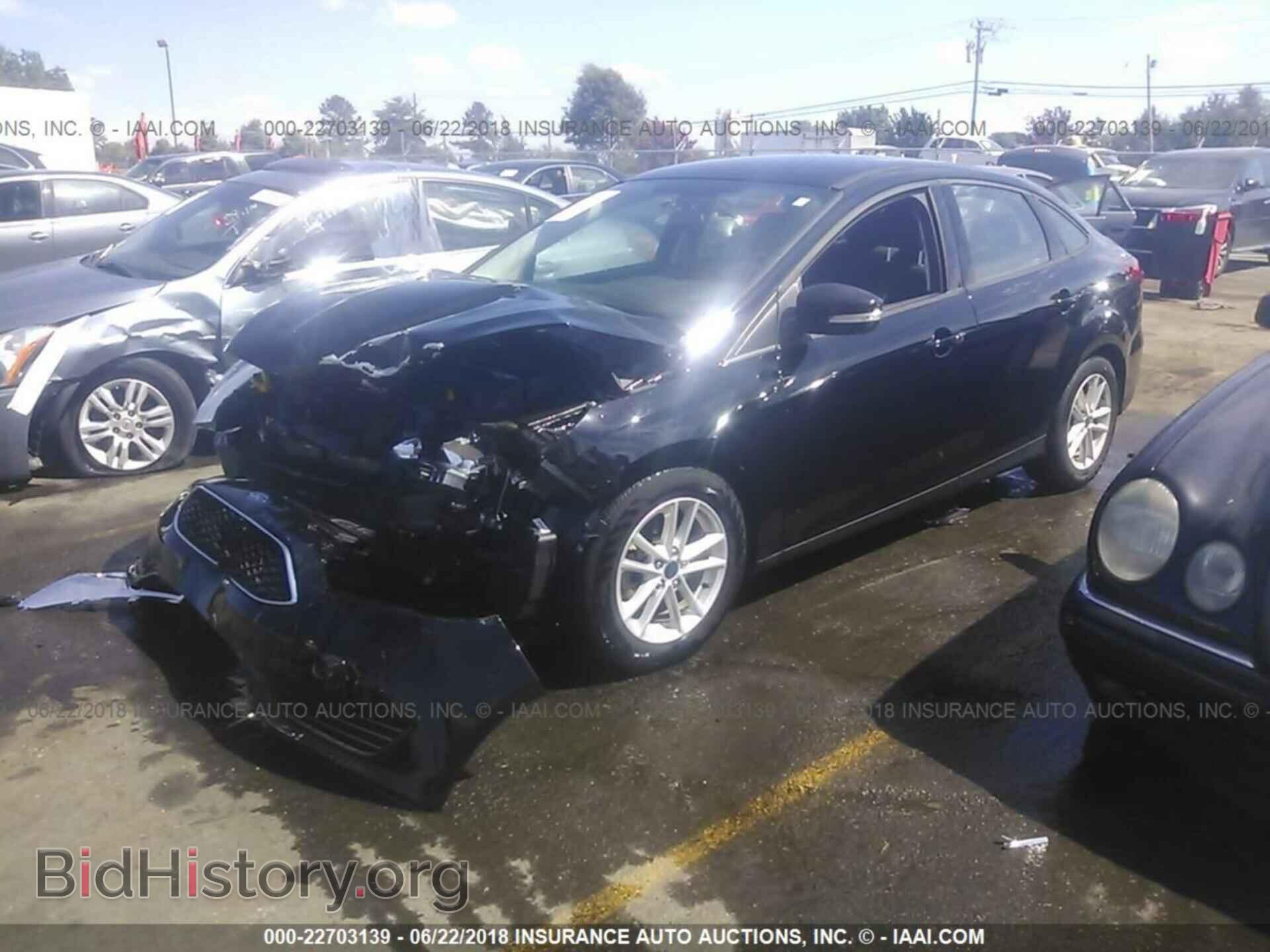 2017 Ford Focus - VIN: 1FADP3F20HL251303 - Photo 2