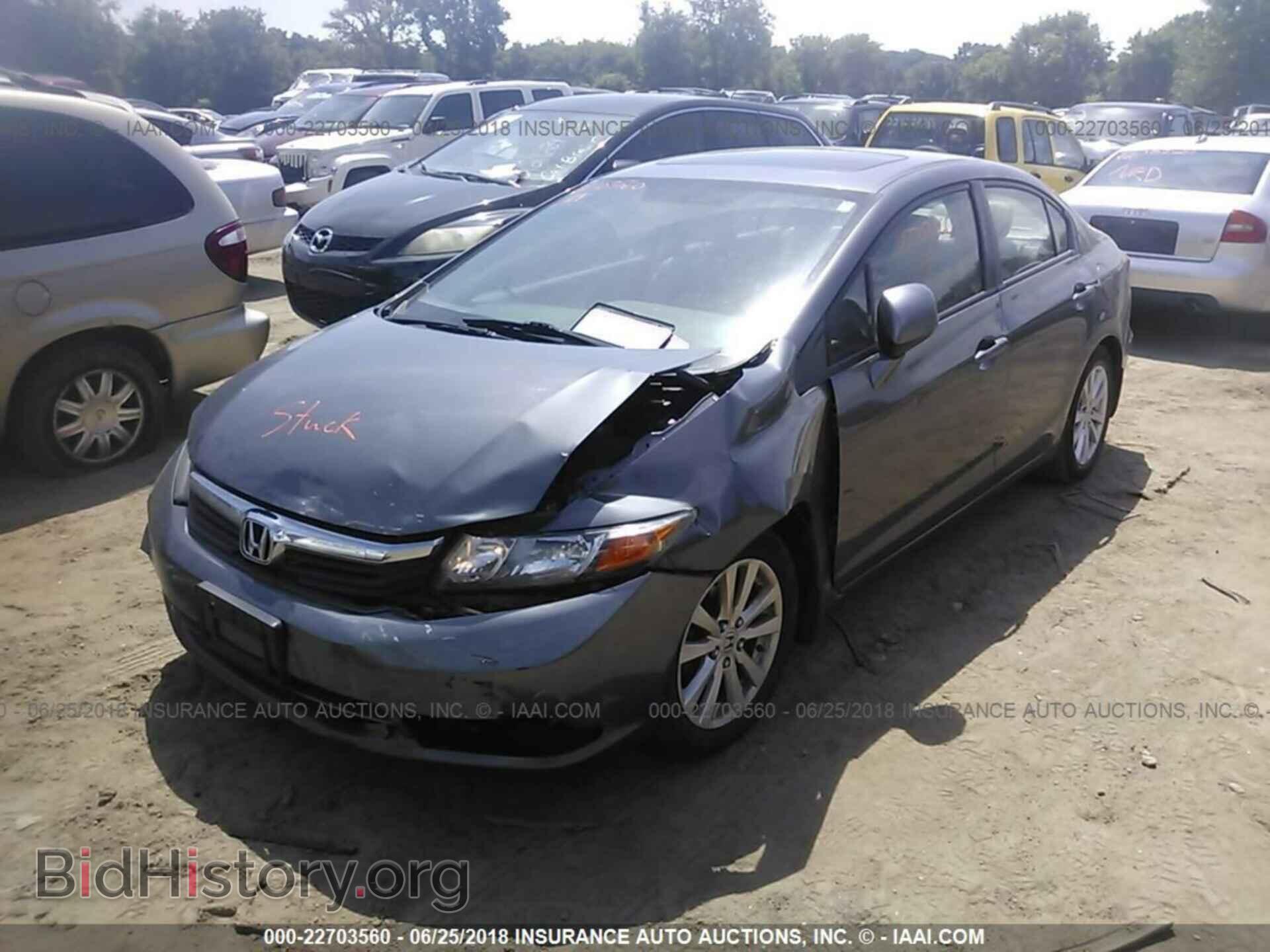 2012 Honda CIVIC (VIN 2HGFB2F95CH322818) — photo 2 of 10