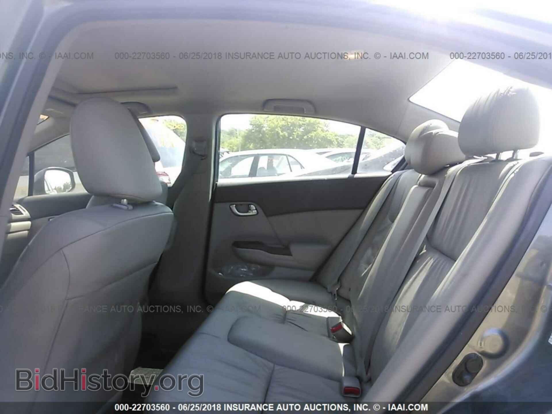2012 Honda CIVIC (VIN 2HGFB2F95CH322818) — photo 8 of 10