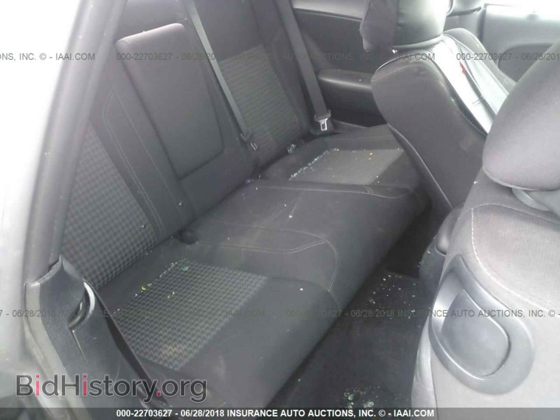 2016 Dodge Challenger - VIN: 2C3CDZAG1GH168239 - Photo 8