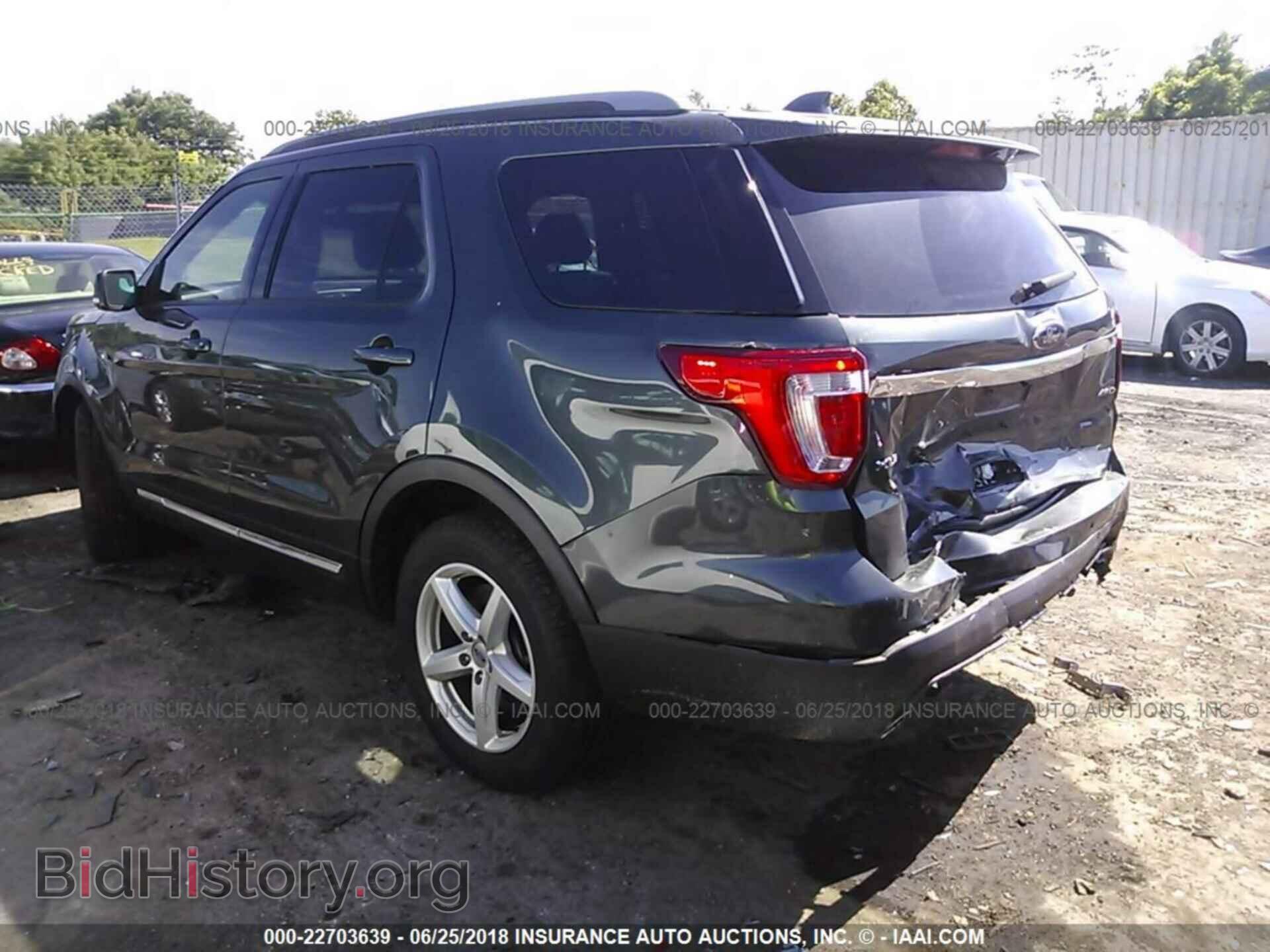 2016 Ford Explorer - VIN: 1FM5K8D86GGB97784 - Photo 3
