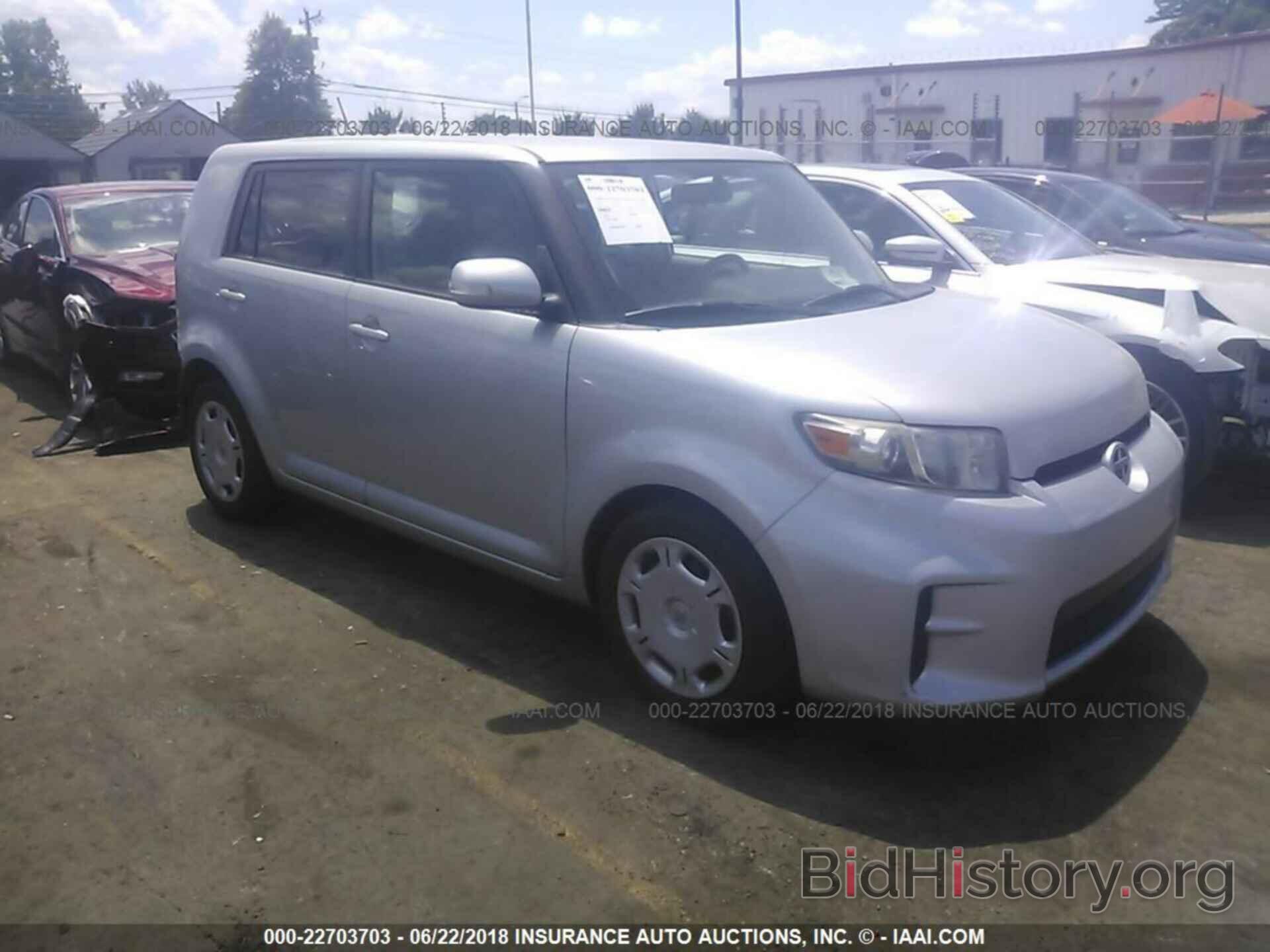 Фотография JTLZE4FE3CJ000550 - TOYOTA SCION XB 2012