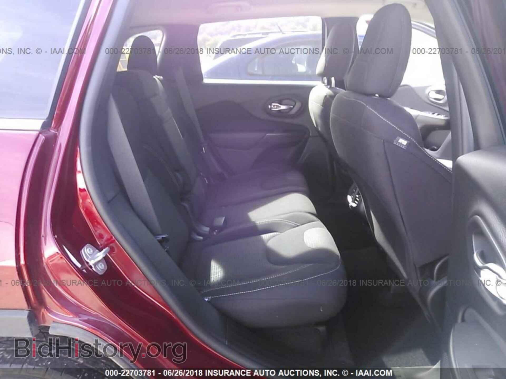 2017 Jeep Cherokee - VIN: 1C4PJMCB9HW519783 - Фото 8