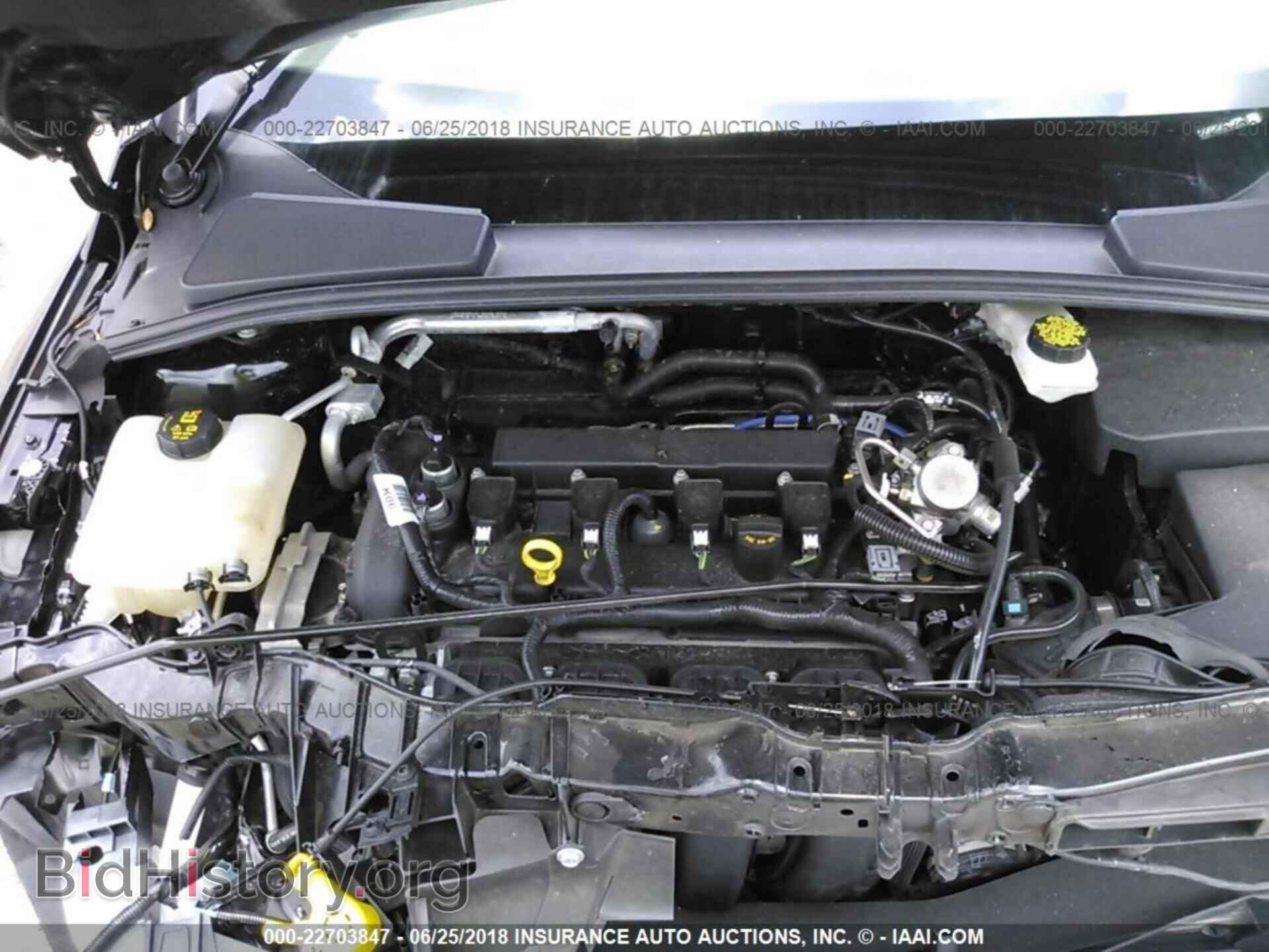 2018 Ford Focus - VIN: 1FADP3E26JL214893 - Фото 10