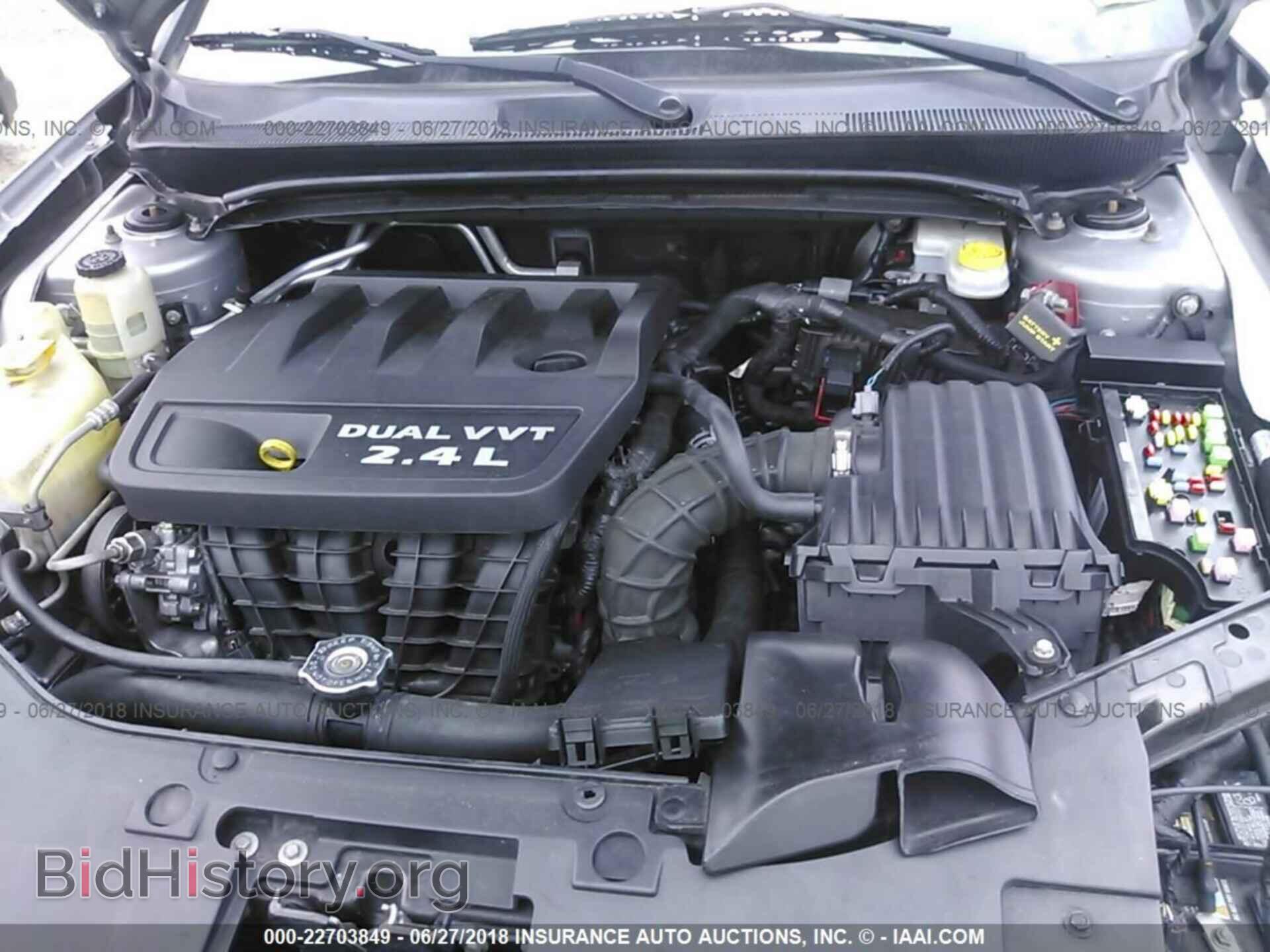 2013 Chrysler 200 - VIN: 1C3CCBBB4DN512677 - Фото 10