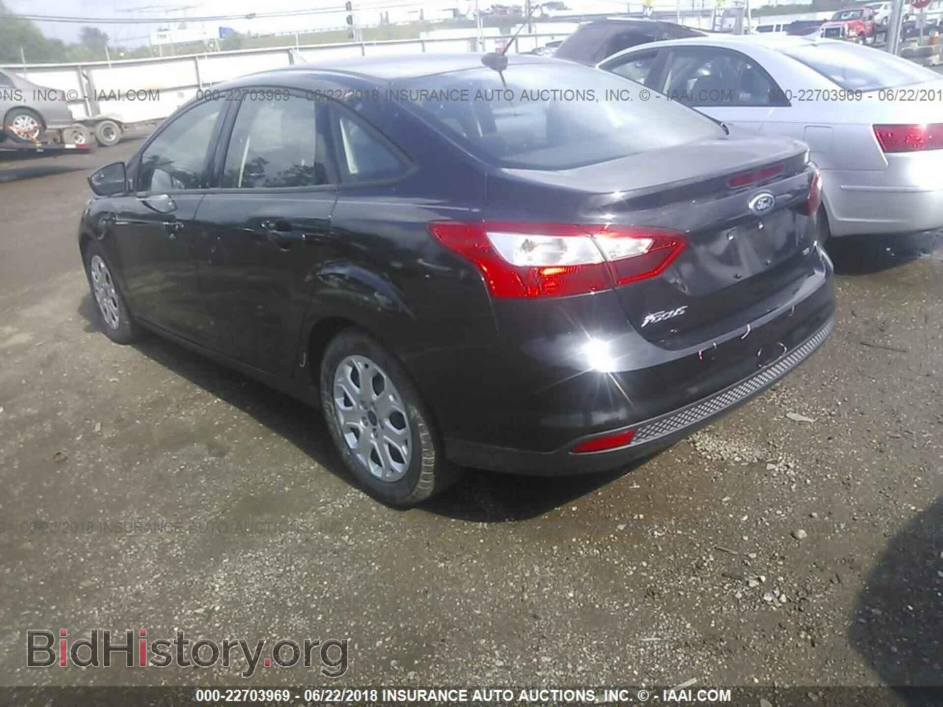 2012 Ford Focus - VIN: 1FAHP3F21CL349489 - Photo 3