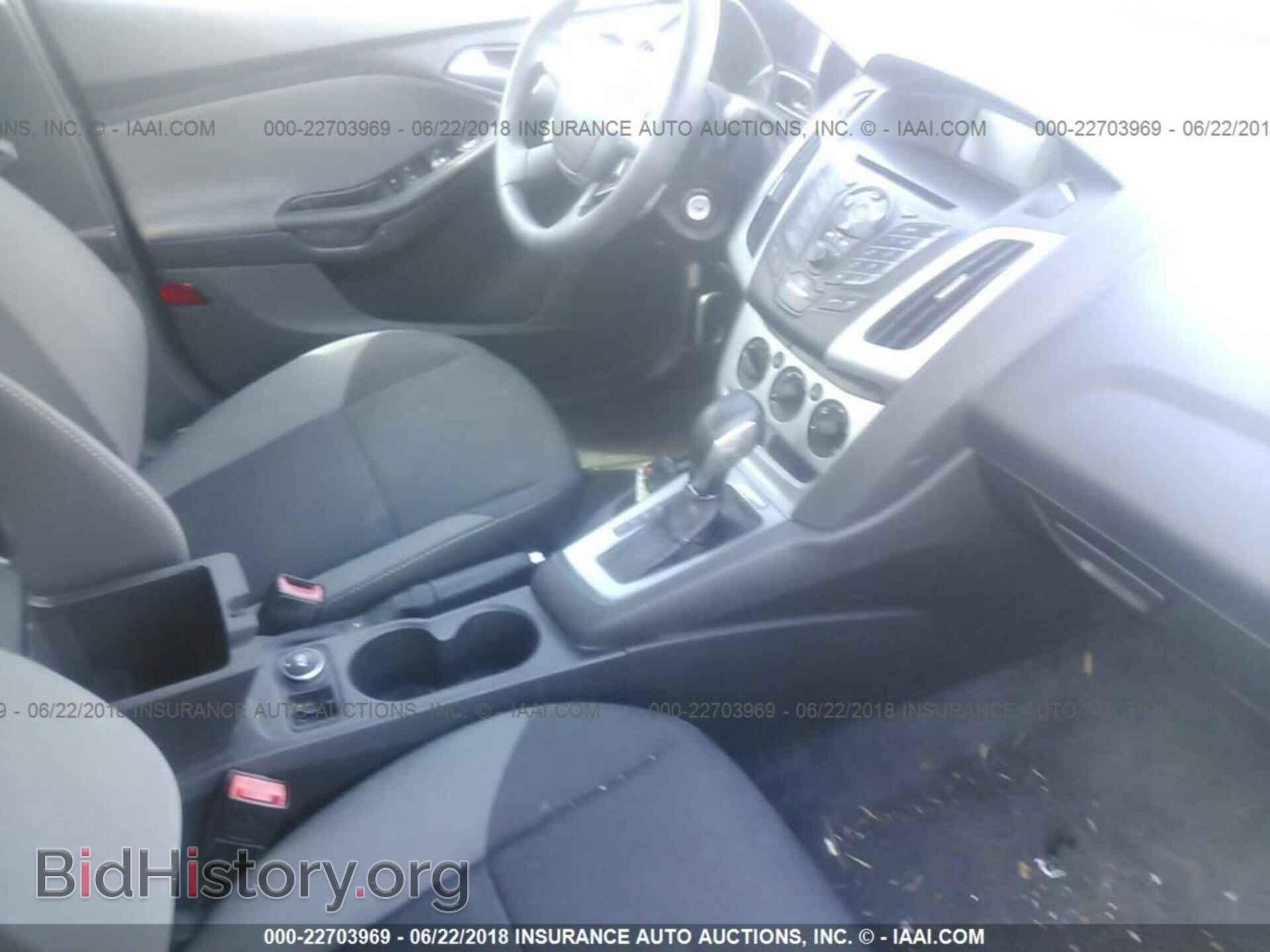 2012 Ford Focus - VIN: 1FAHP3F21CL349489 - Photo 5