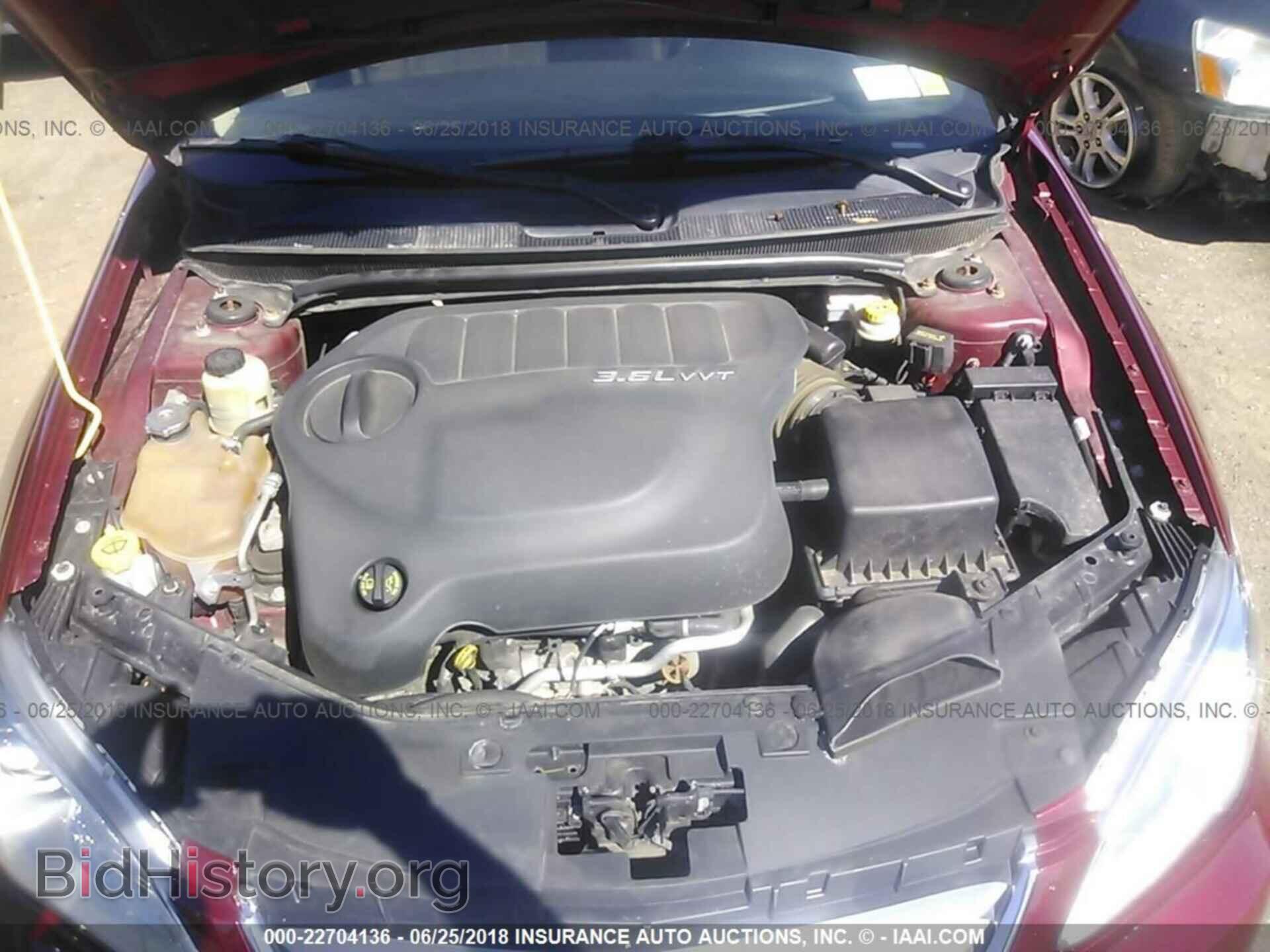 2013 Chrysler 200 - VIN: 1C3CCBCG8DN738165 - Фото 10