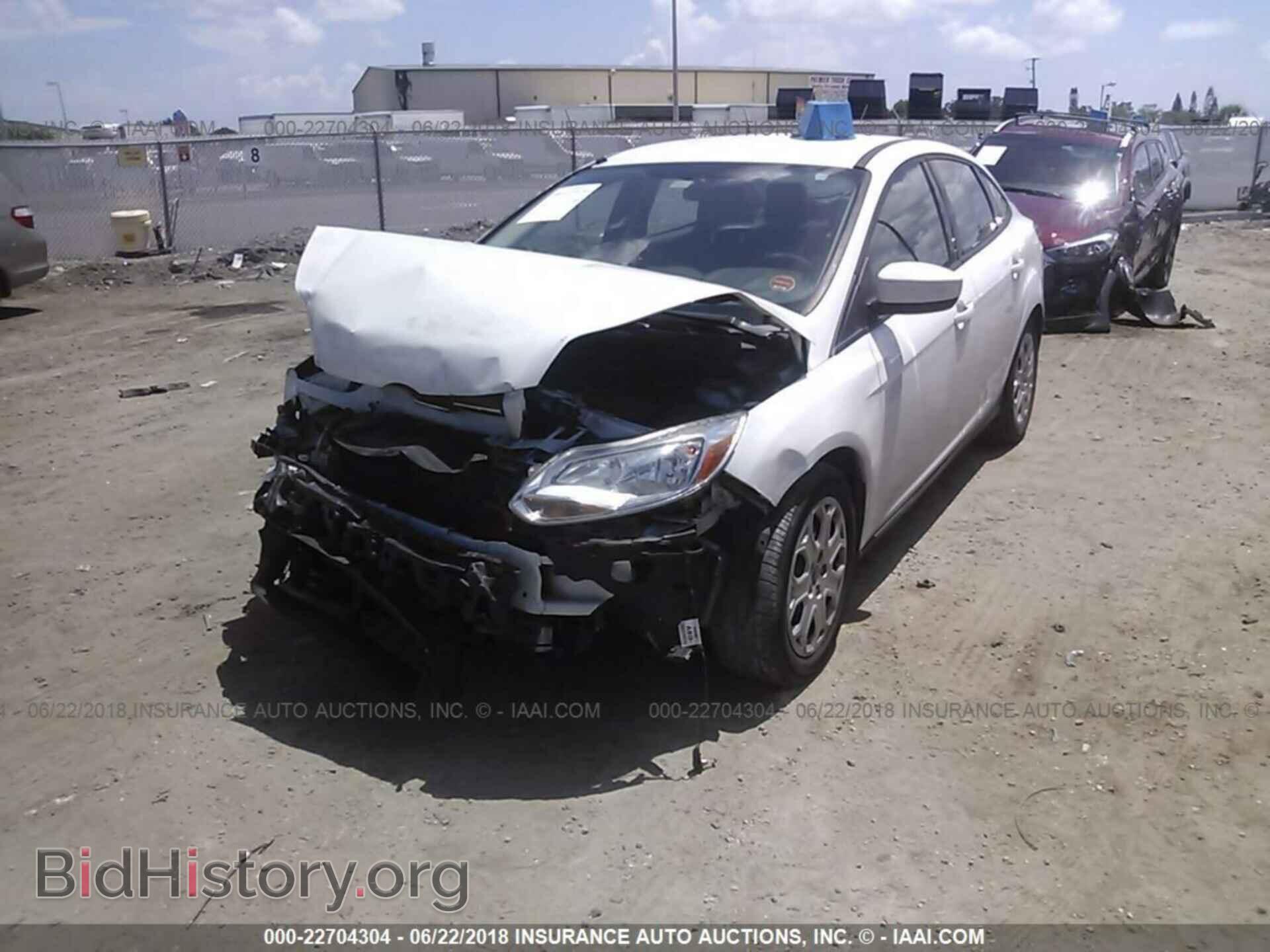 2012 Ford Focus - VIN: 1FAHP3F27CL403619 - Photo 2