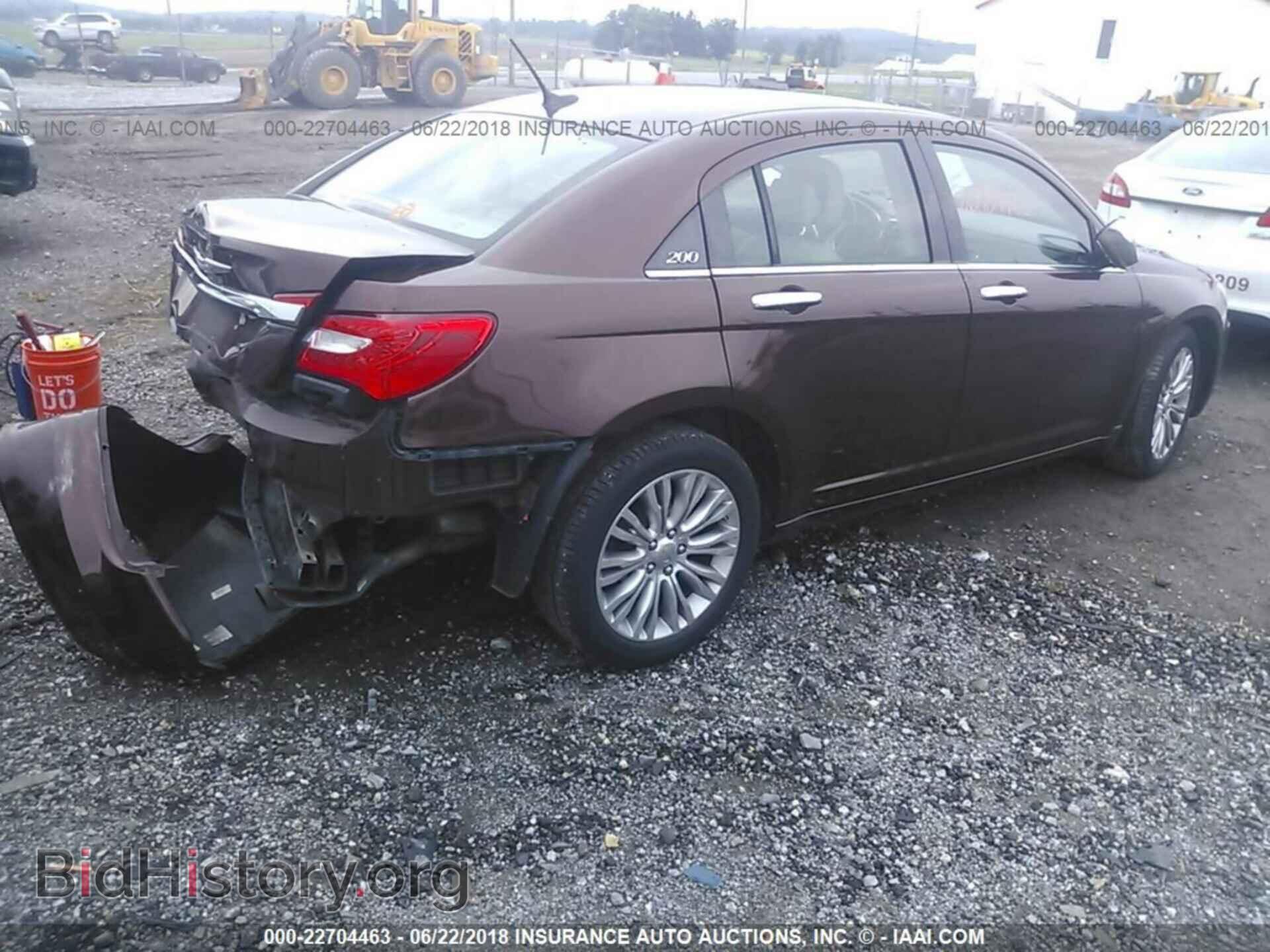 2012 Chrysler 200 - VIN: 1C3CCBCB5CN236538 - Photo 4