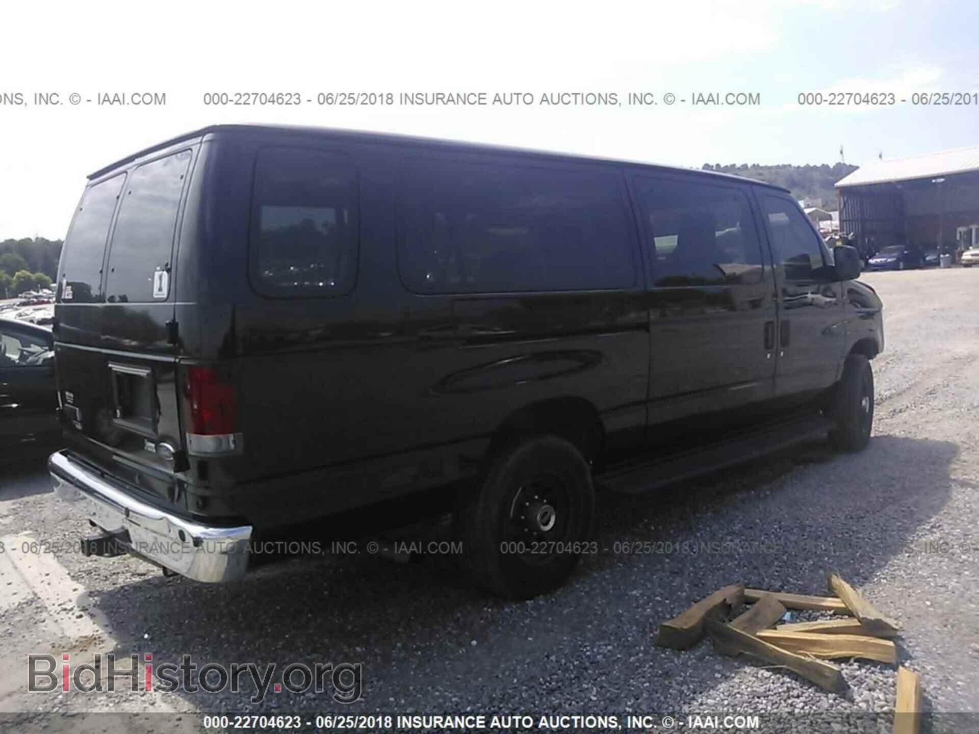 2011 Ford Econoline - VIN: 1FBSS3BL0BDA31115 - Фото 4